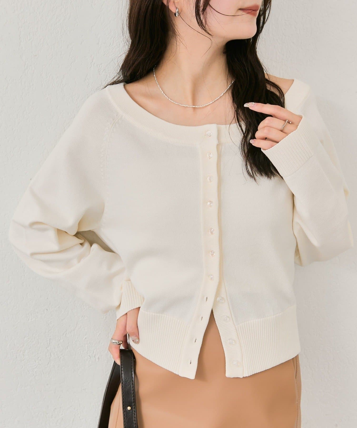 mystic(ミスティック) ワイドネッククリアボタンカーディガン
