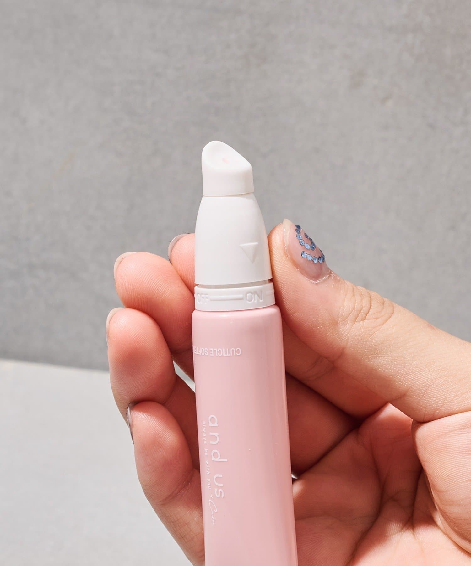 3COINS(スリーコインズ) キューティクルソフトナー／and us