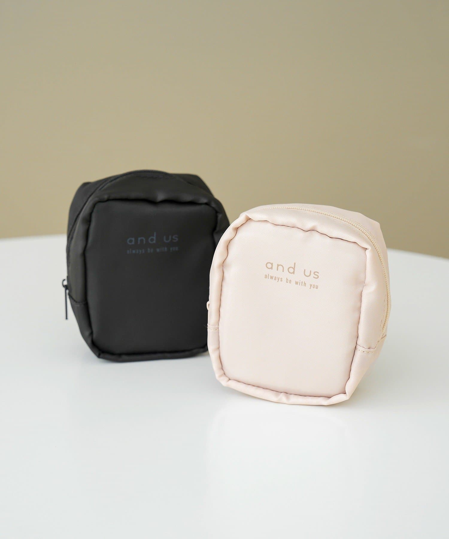 3COINS(スリーコインズ) ミニコスメポーチ／and us