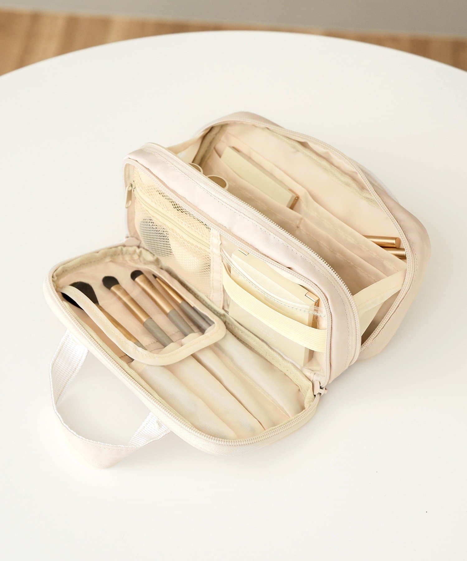 3COINS(スリーコインズ) ポケットいっぱいポーチ／and us