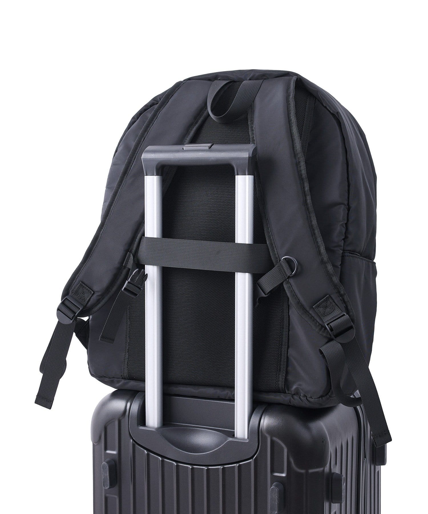 3COINS(スリーコインズ) アーバンドリフト3ポケットビッグデイバッグ