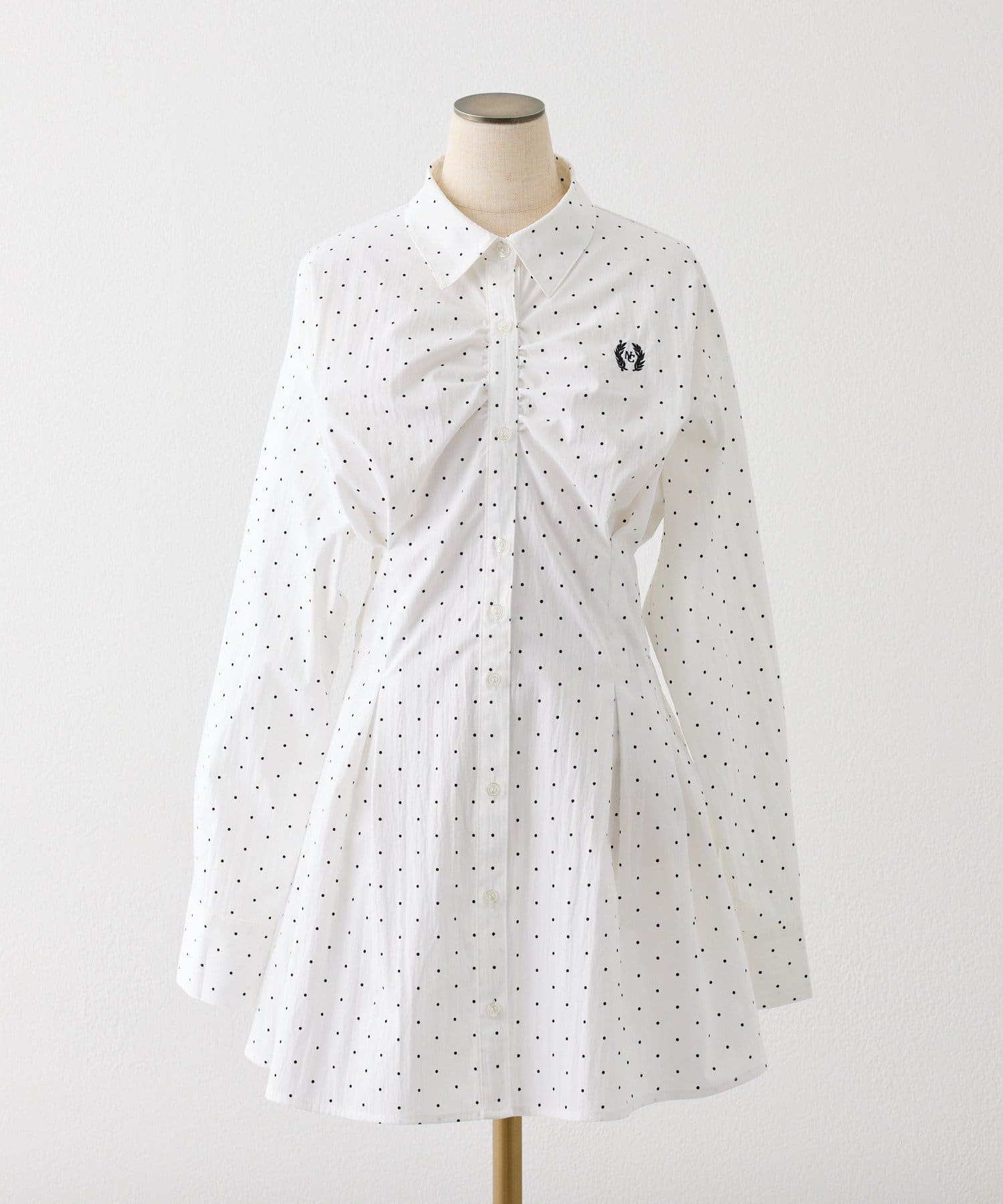 one after another NICE CLAUP(ワンアフターアナザー ナイスクラップ) マイナス5キロ見えレースアップシャツチュニック