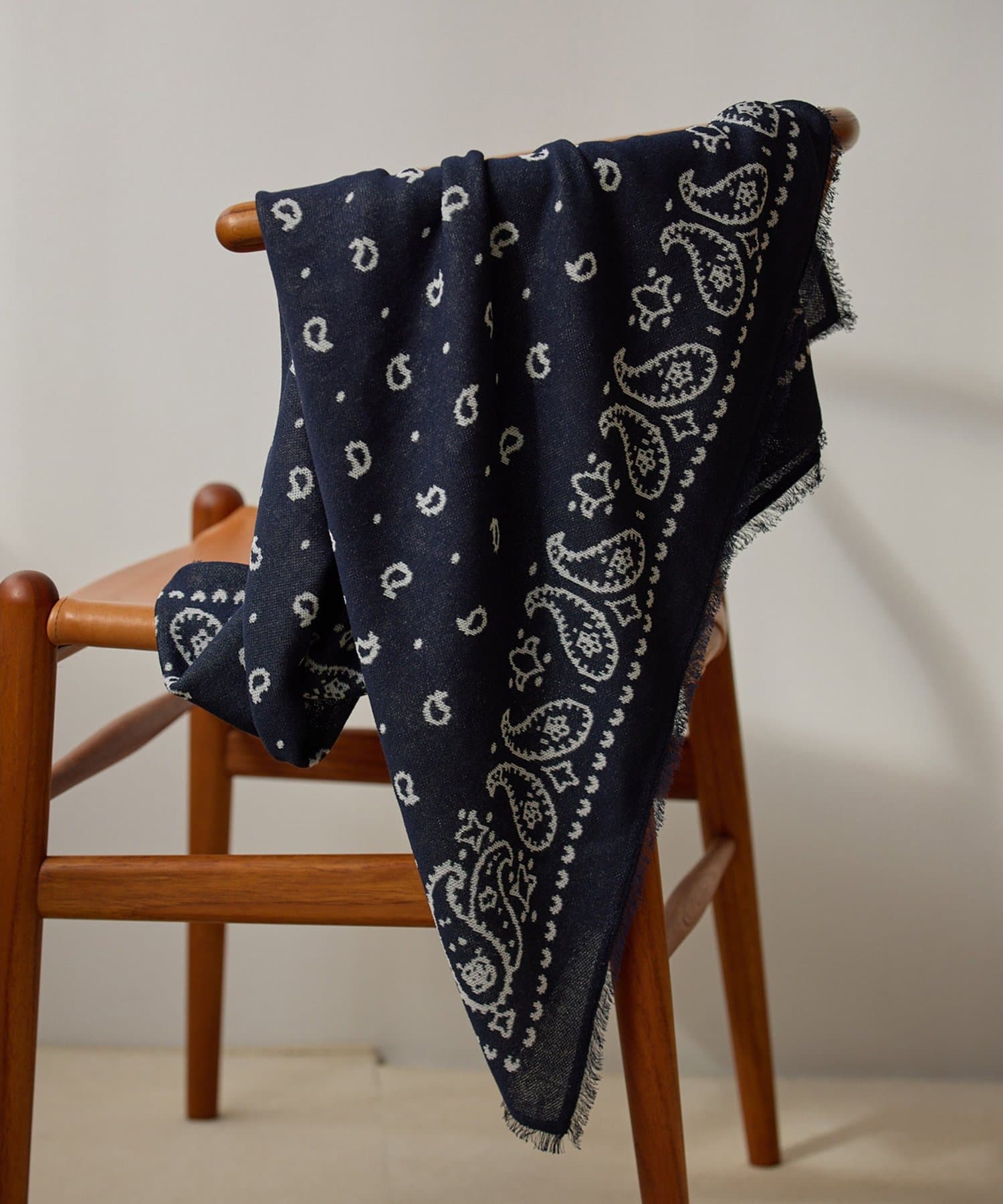 Whim Gazette(ウィム ガゼット) バンダナニットスカーフ