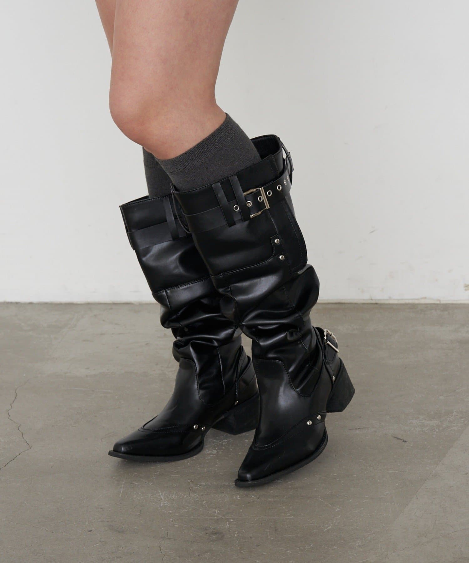 RAY CASSIN(レイカズン) ベルト付ロングブーツ