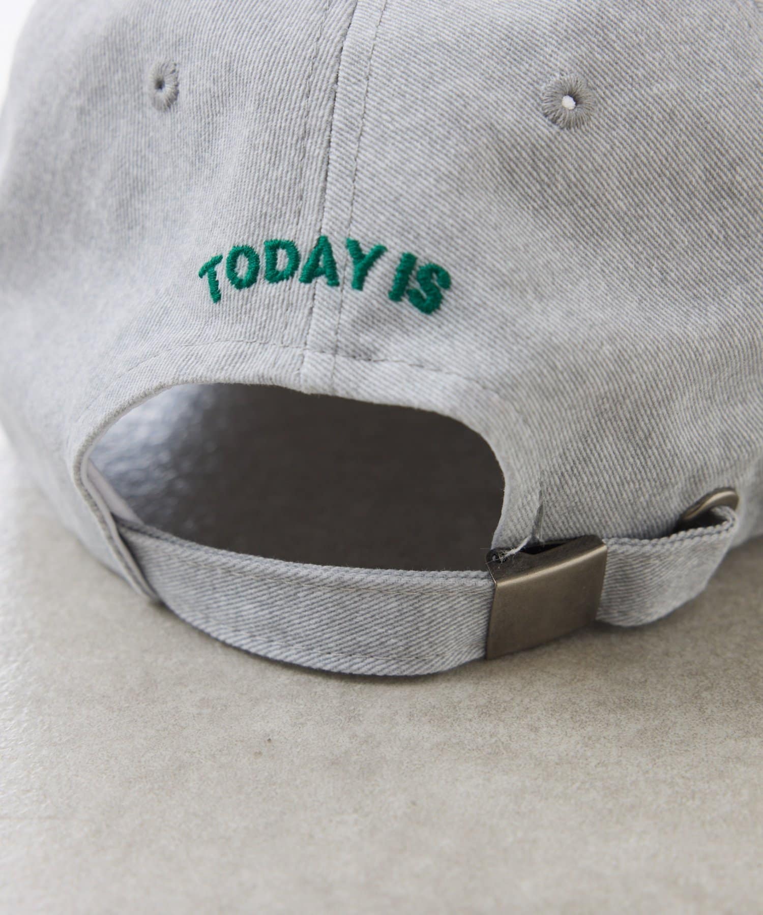 COLLAGE GALLARDAGALANTE(コラージュ ガリャルダガランテ) 【PAPILLONNER/パピヨネ】ロゴ刺繍入りキャップ