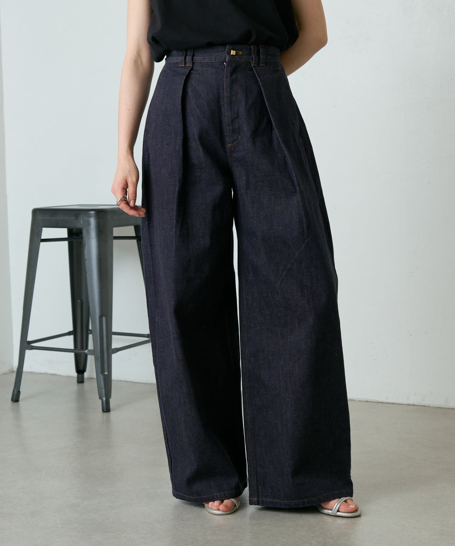 BEARDSLEY(ビアズリー) 《3/7(土)12：00予約開始》バレルデニムパンツ《15 quinze》