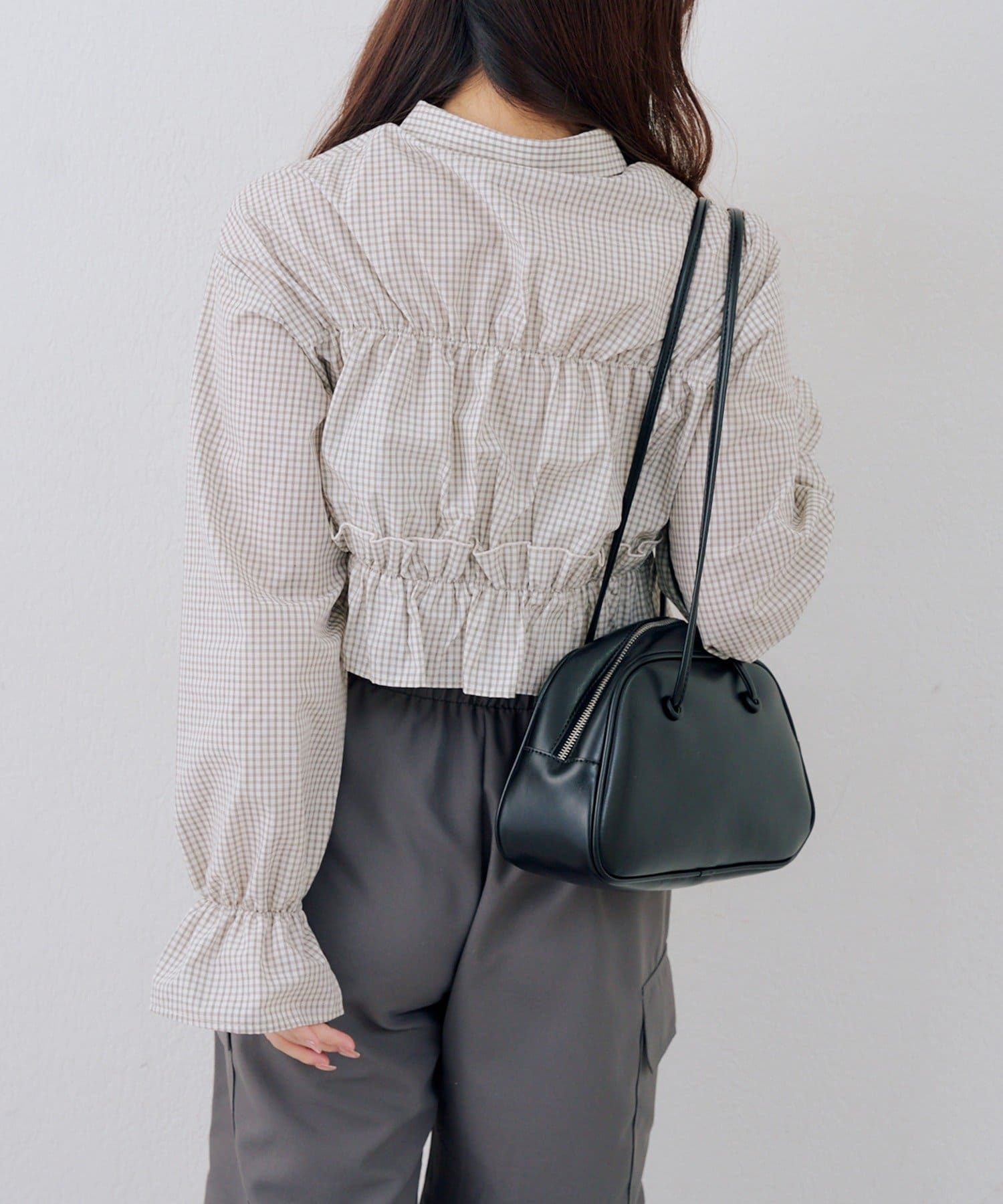 NICE CLAUP / OLIVE des OLIVE OUTLET(ナイスクラップ  / オリーブ デ オリーブ アウトレット) 【RMAF】フリルショートブラウス