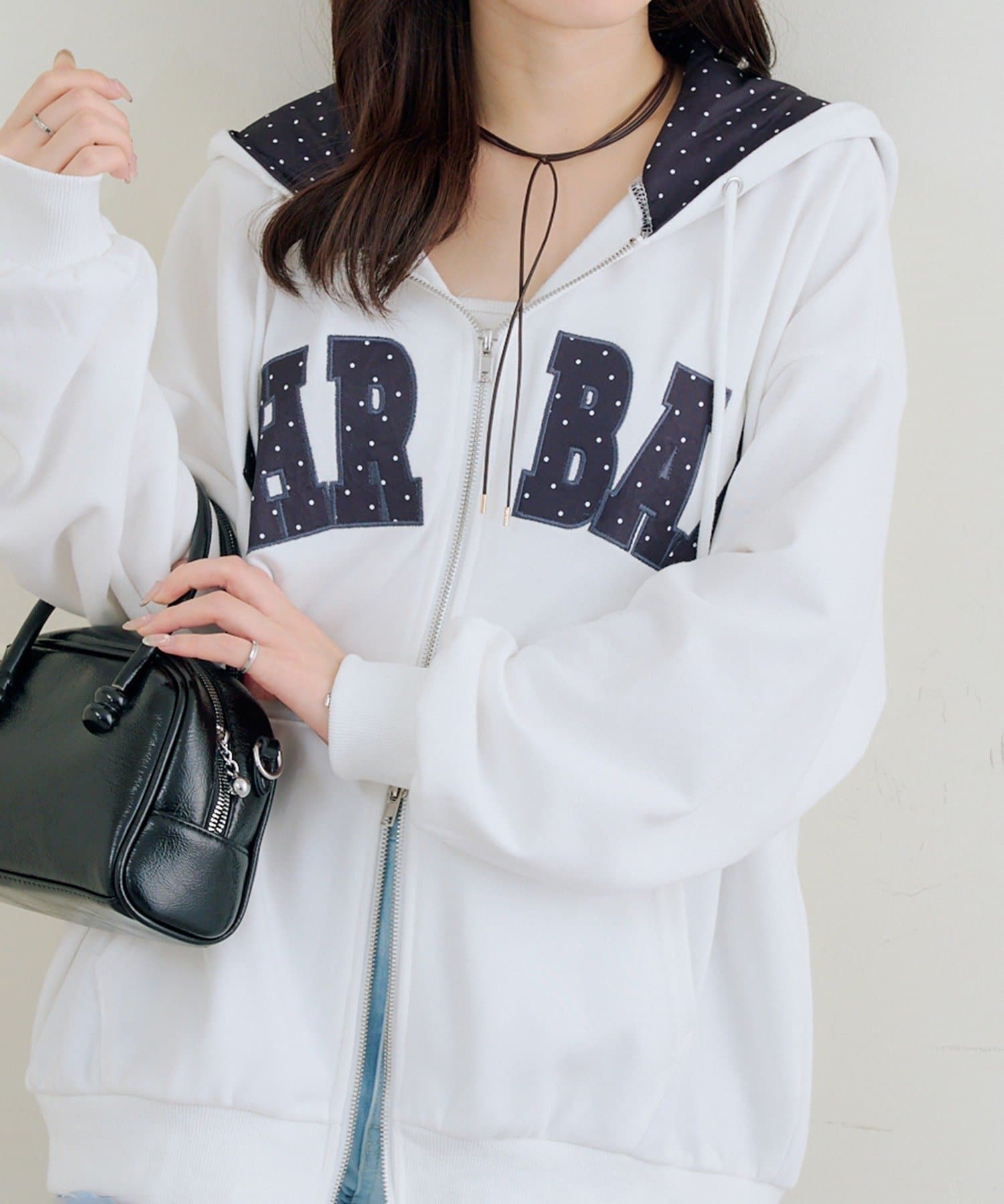 NICE CLAUP / OLIVE des OLIVE OUTLET(ナイスクラップ  / オリーブ デ オリーブ アウトレット) 【RMAF】BIGロゴZIPパーカー