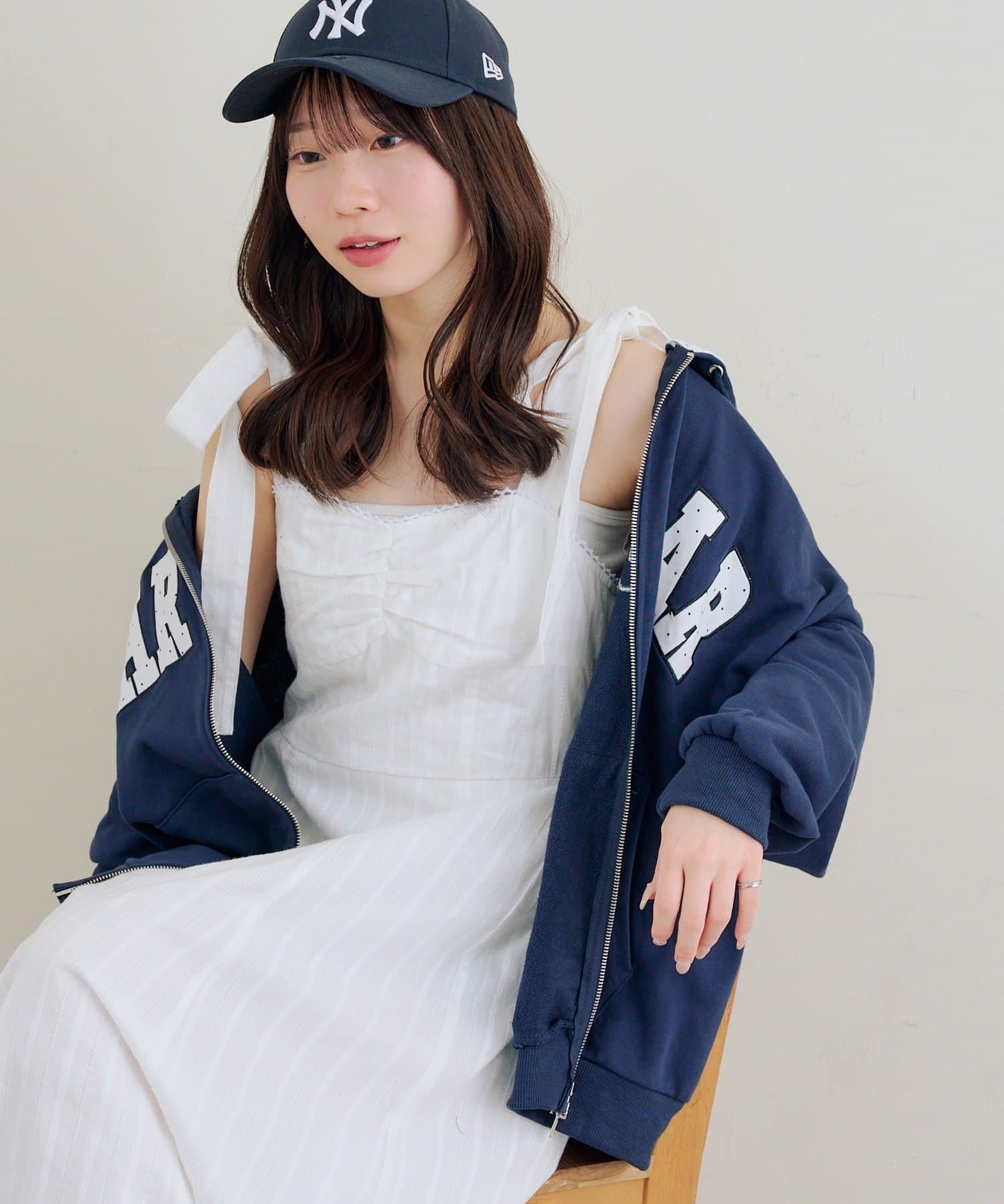 NICE CLAUP / OLIVE des OLIVE OUTLET(ナイスクラップ  / オリーブ デ オリーブ アウトレット) 【RMAF】BIGロゴZIPパーカー