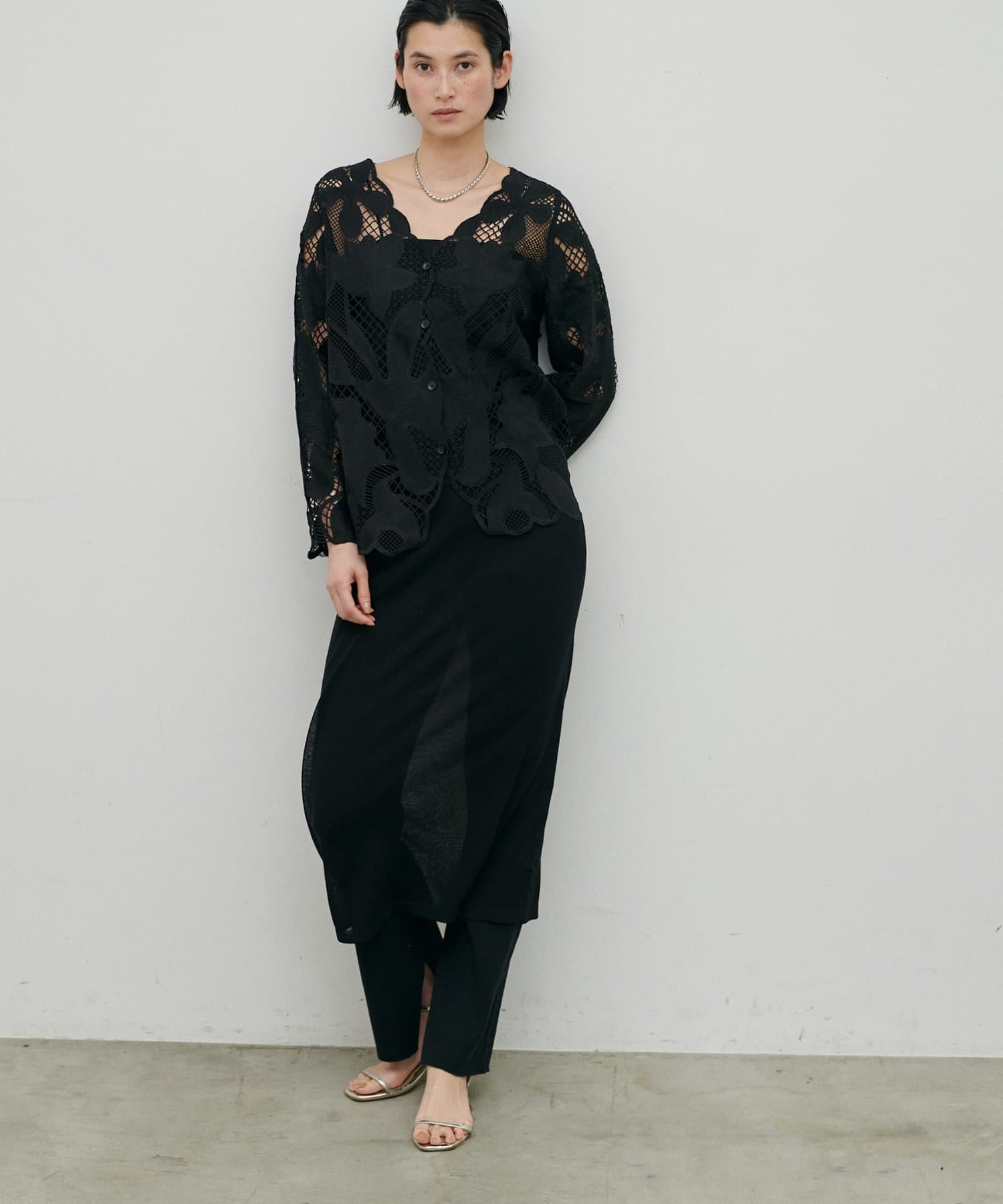 LARUTA(ラルータ) フラワー刺繍レースブラウス