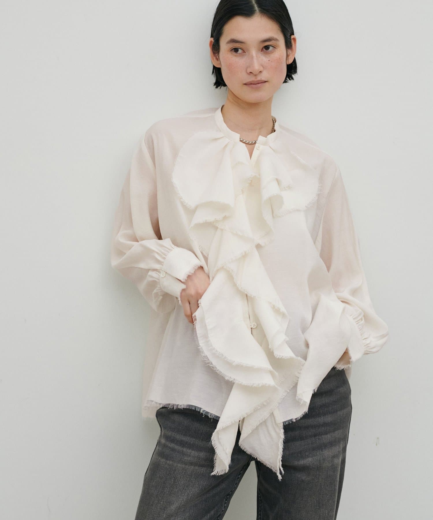 LARUTA(ラルータ) ラッフルフリンジブラウス