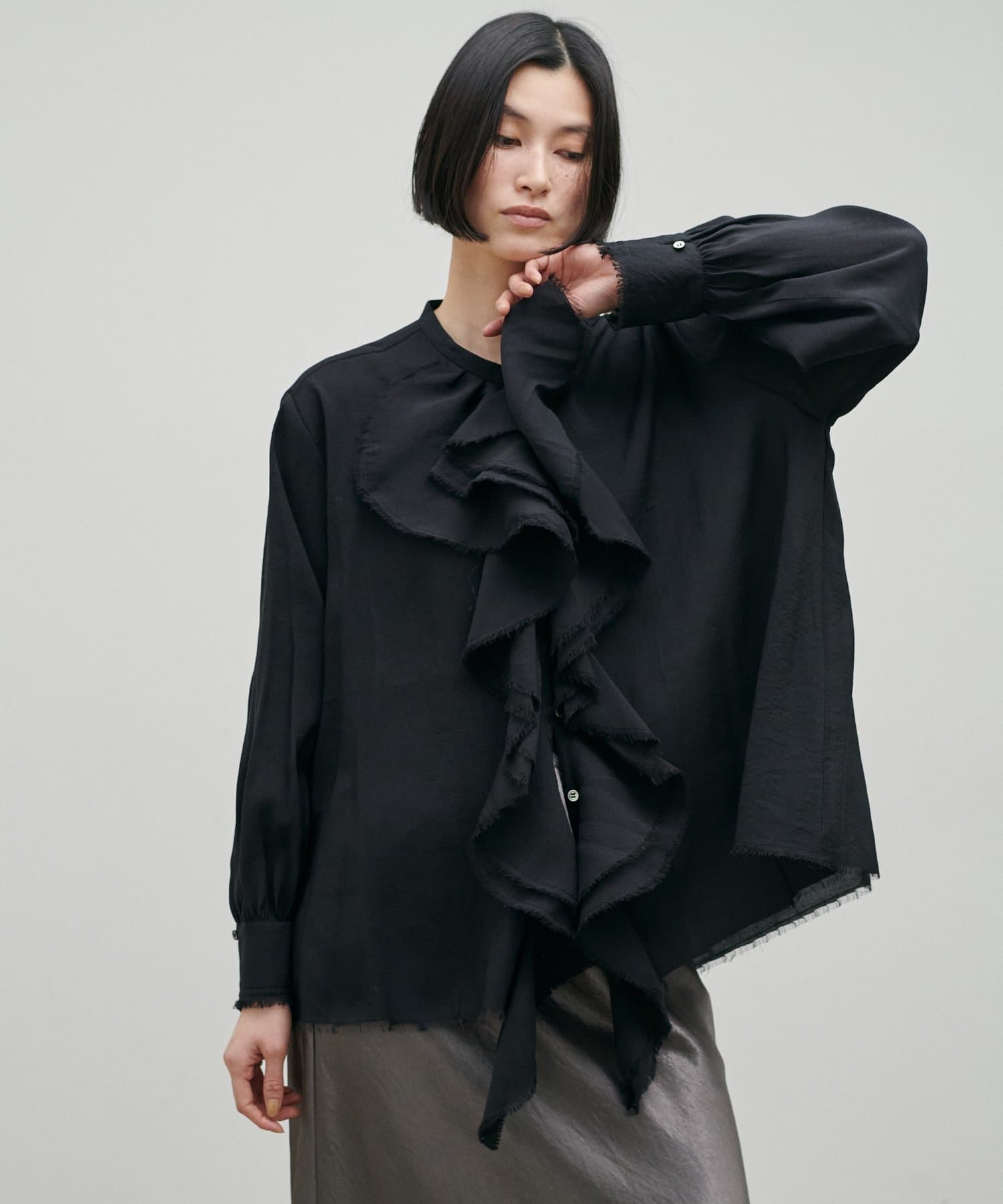 LARUTA(ラルータ) ラッフルフリンジブラウス