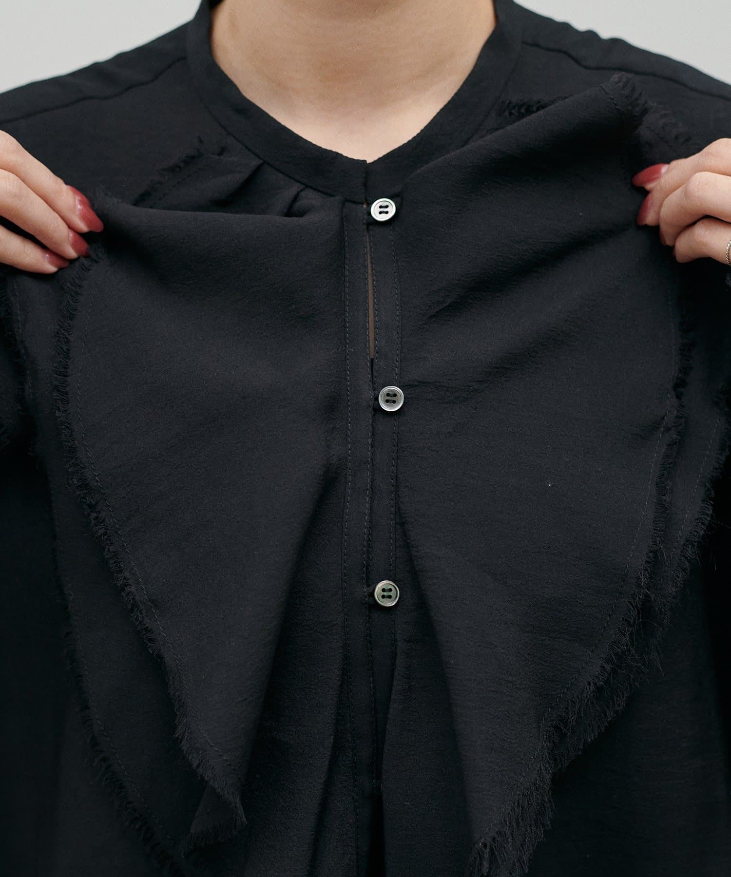 LARUTA(ラルータ) ラッフルフリンジブラウス