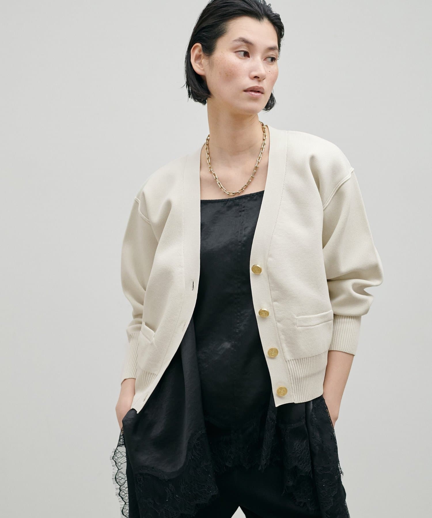 LARUTA(ラルータ) お家で洗える金釦ポリニットカーディガン