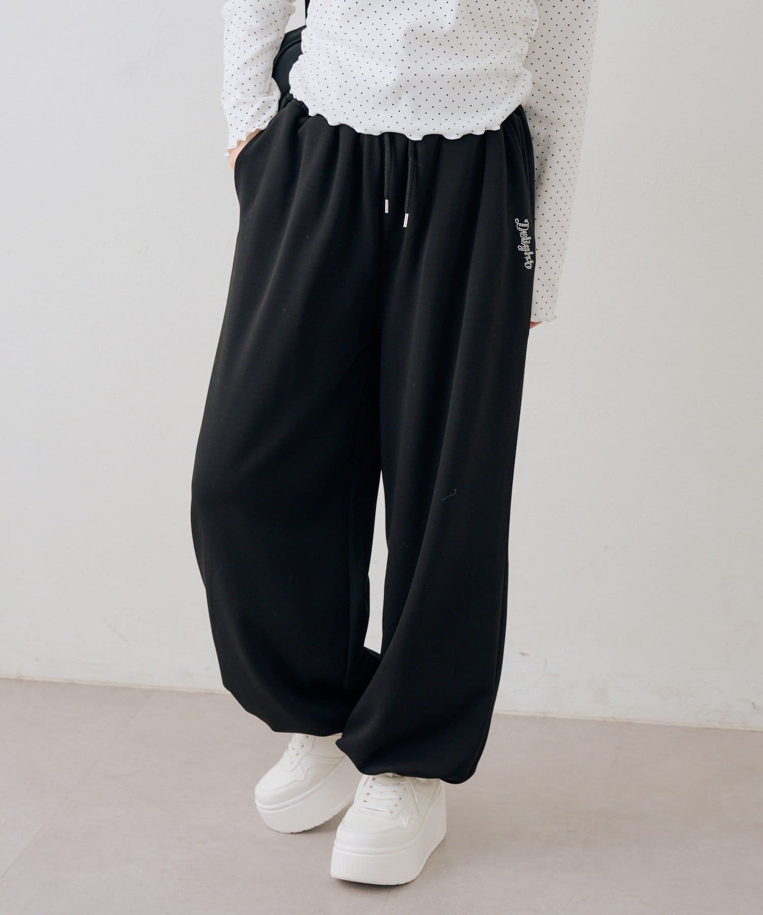 RMAF】キラリロゴダンボールスウェットパンツ | NICE CLAUP / OLIVE