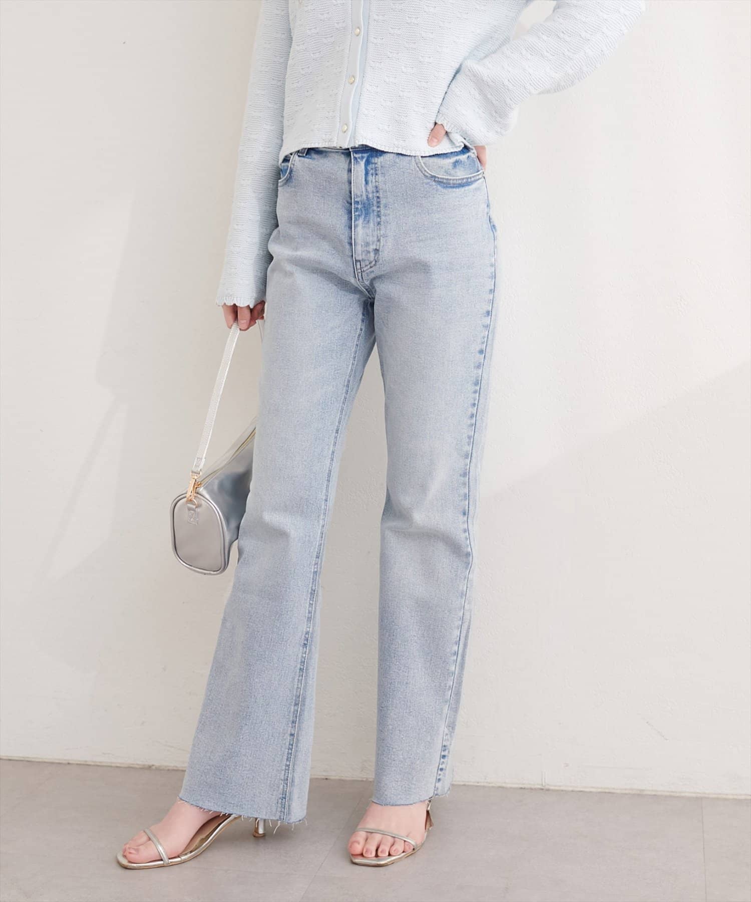 natural couture(ナチュラルクチュール) セルフカットストレートデニムフレアパンツ