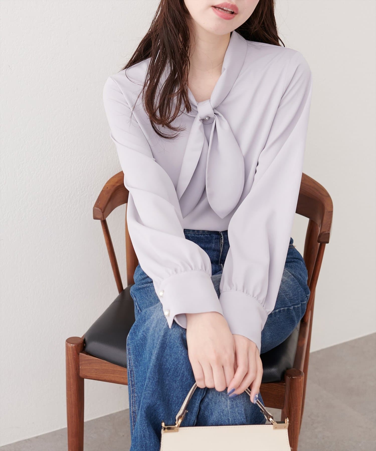 natural couture(ナチュラルクチュール) リボンタイパール釦ブラウス