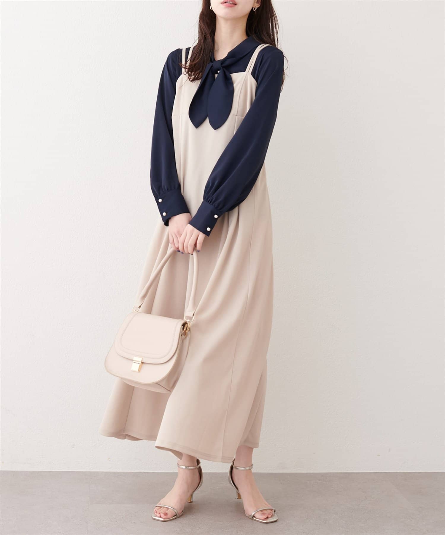 natural couture(ナチュラルクチュール) リボンタイパール釦ブラウス