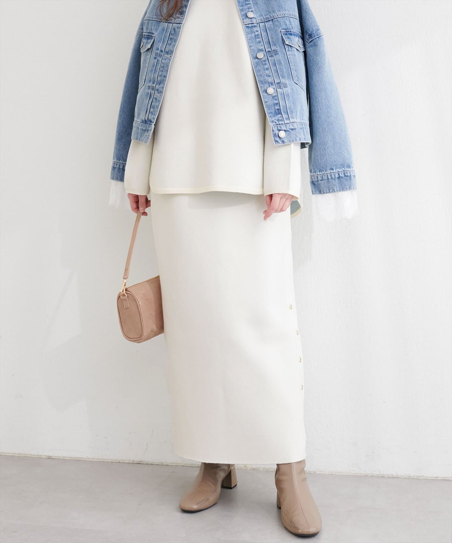 natural couture(ナチュラルクチュール) サイド釦スリットタイトニットスカート