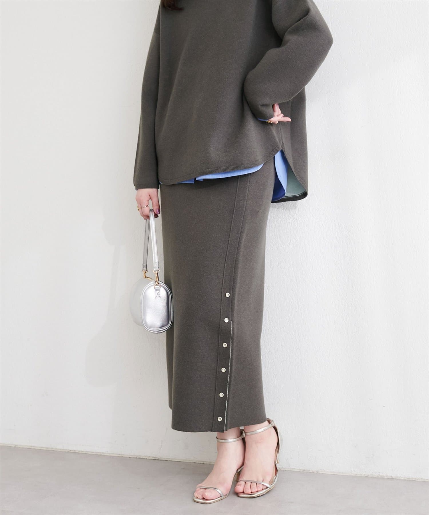 natural couture(ナチュラルクチュール) サイド釦スリットタイトニットスカート