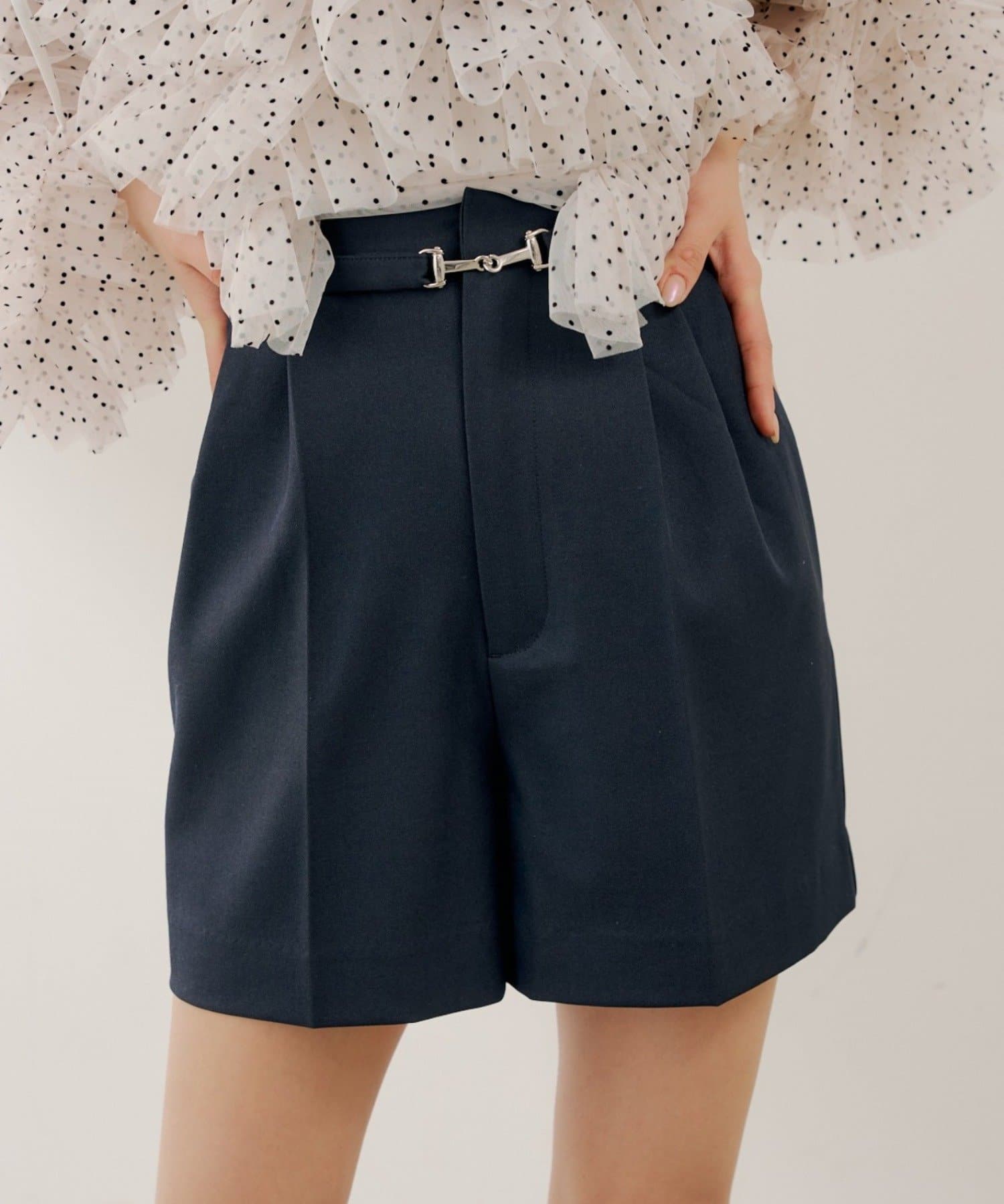 Chico(チコ) 【SALON by Chico】ウエスト金具ベルト付きハーフパンツ