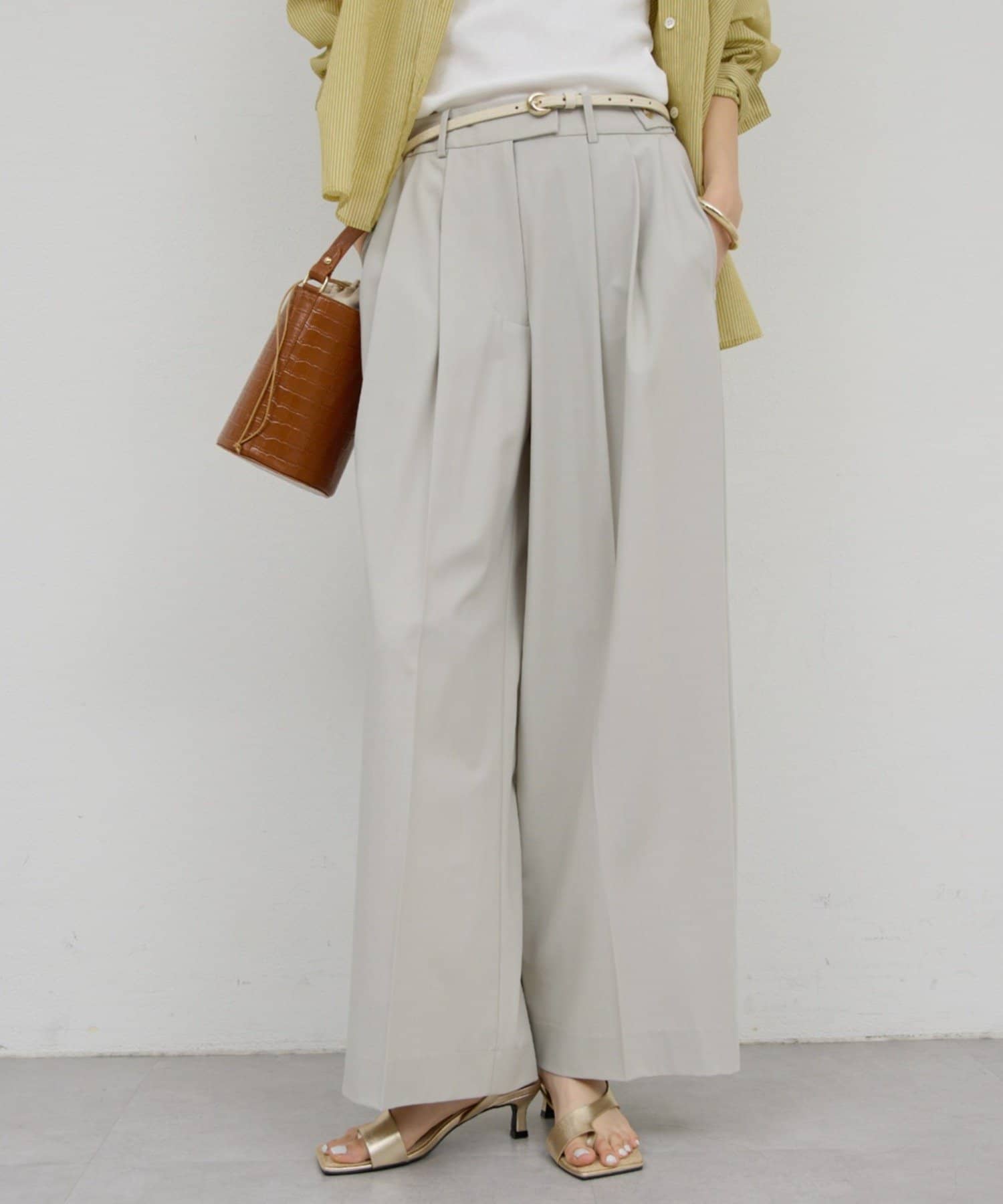 GALLARDAGALANTE(ガリャルダガランテ) 【手洗い可】梳毛タックワイドパンツ