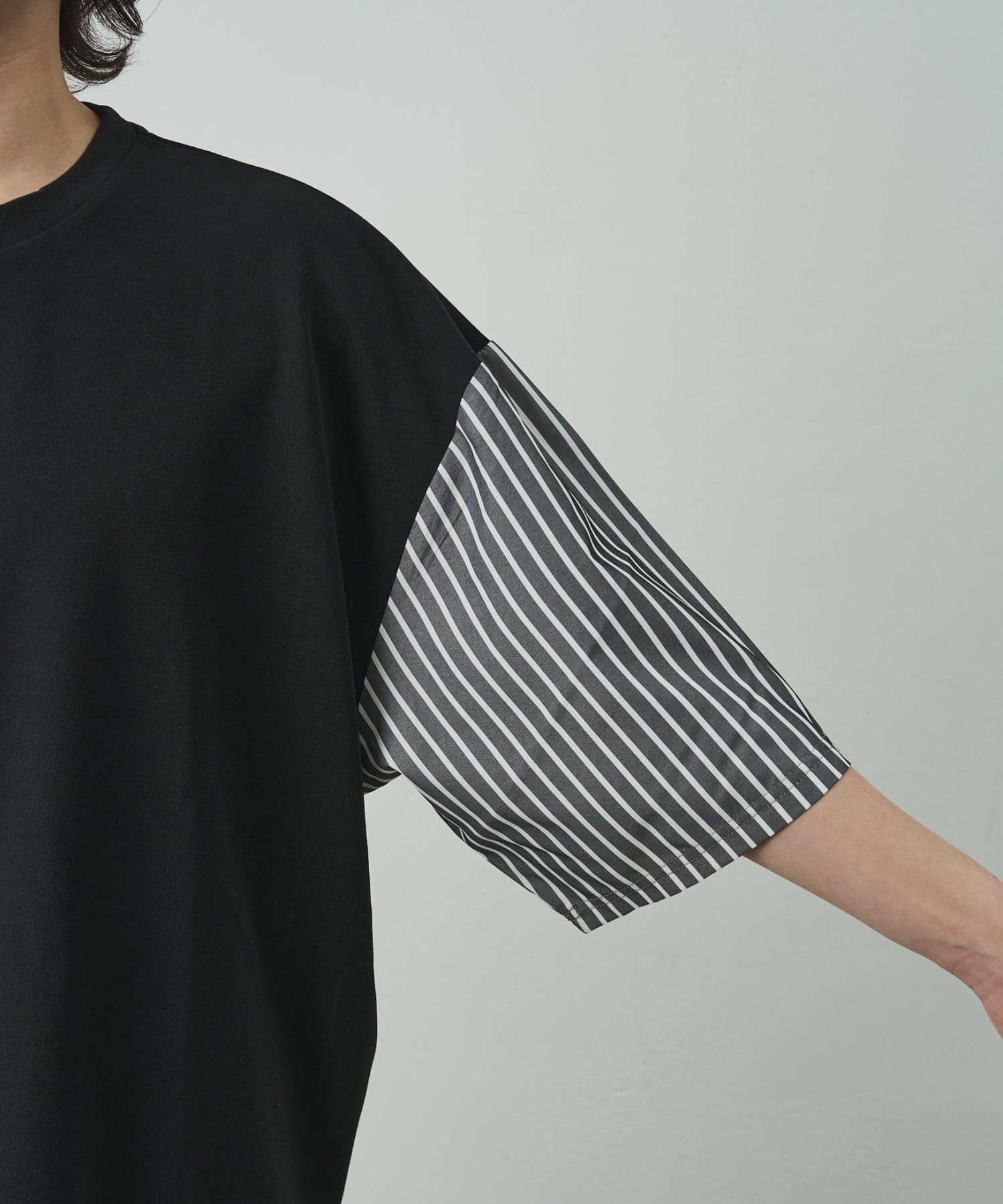 COLONY 2139(コロニー トゥーワンスリーナイン) ジョーゼットフハクキリカエ半袖T