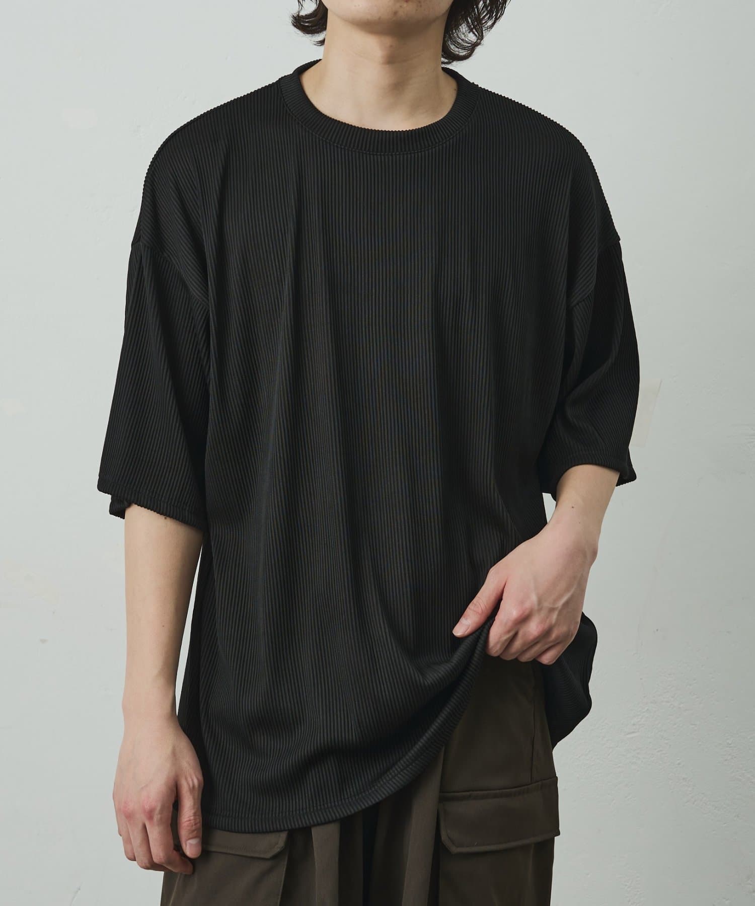 COLONY 2139(コロニー トゥーワンスリーナイン) ストレッチプリーツ半袖T