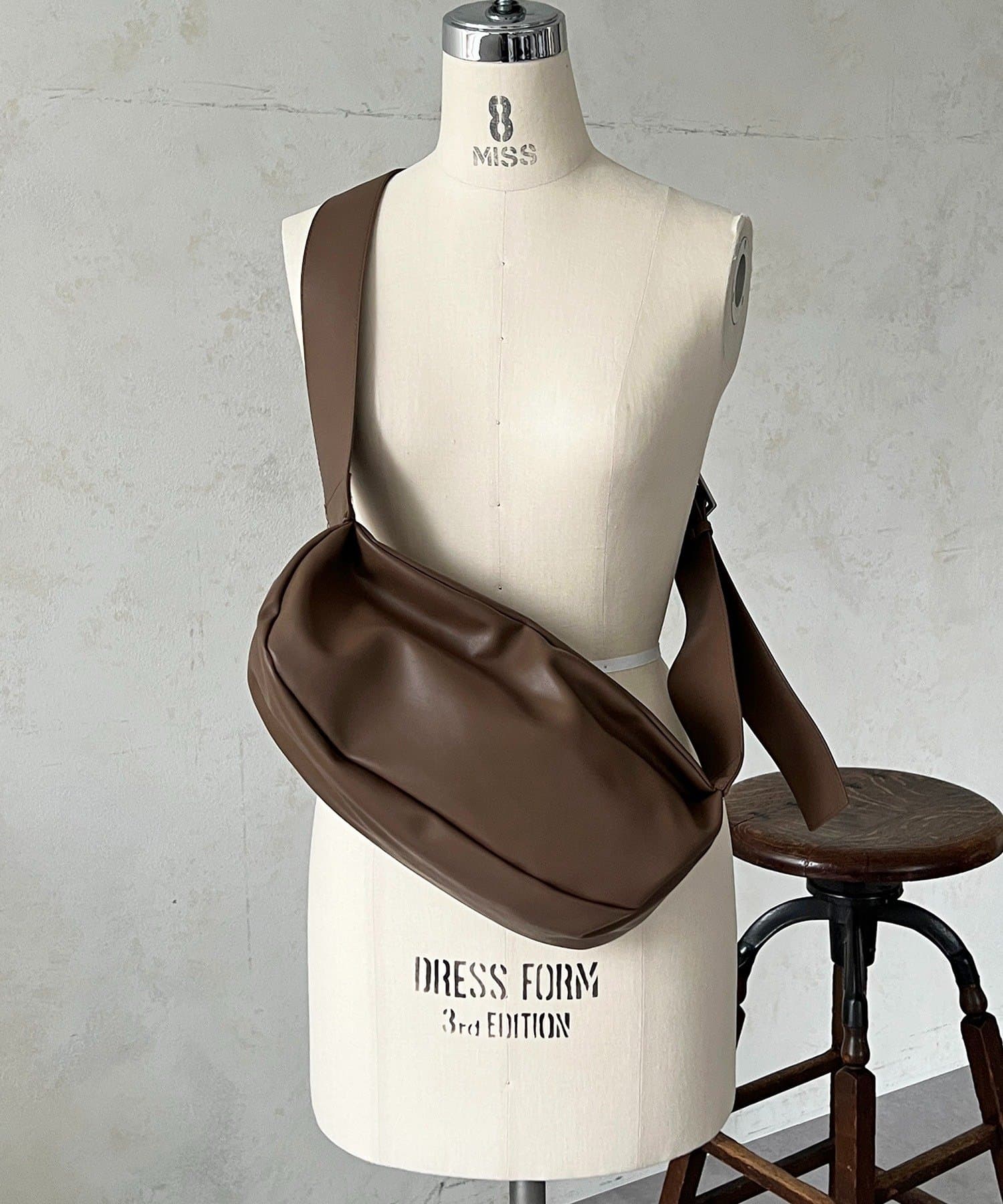 un dix cors(アンディコール) 細長立体ショルダー