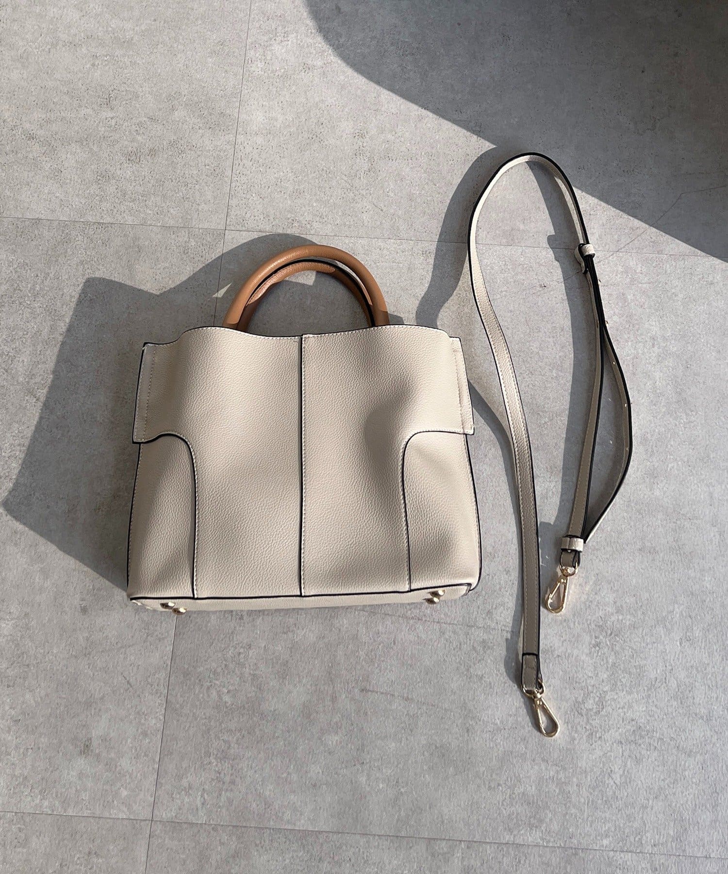 Croisiere(クロジエール) フェイクレザーコンパクトバッグ