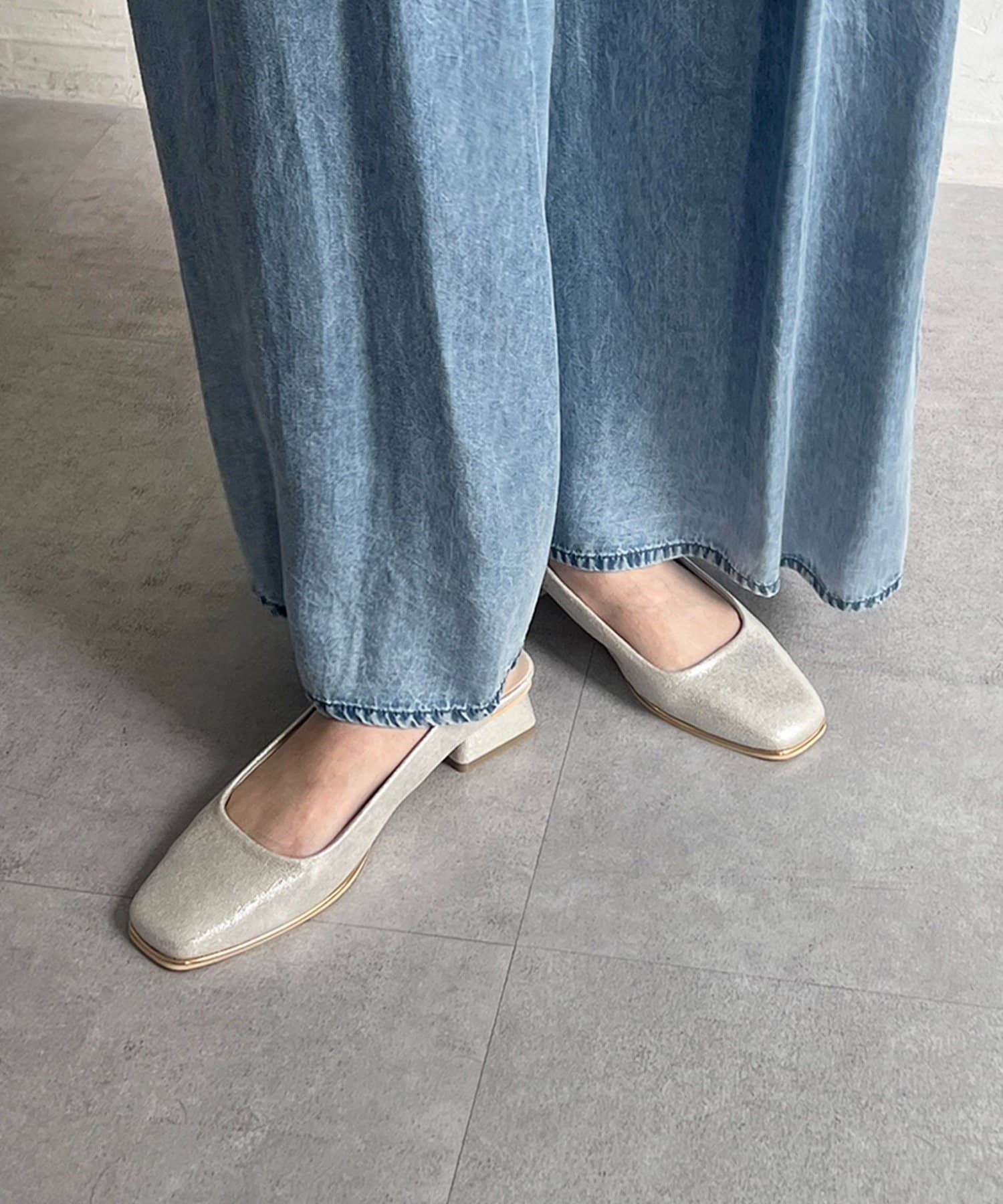 un dix cors(アンディコール) バックバンドスクエアパンプス