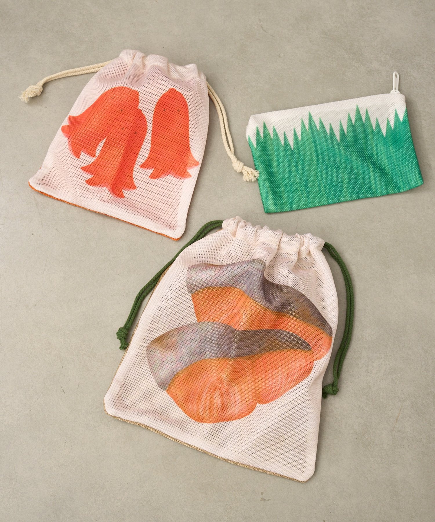 BIRTHDAY BAR(バースデイバー) 旅するシリーズ  巾着・ポーチ3点セット