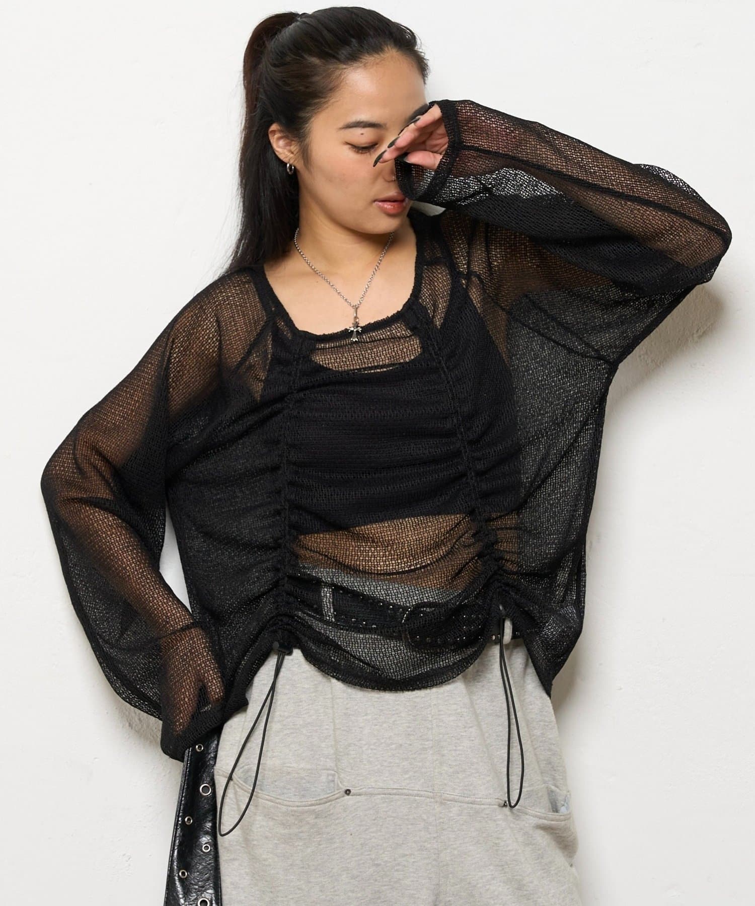 OUTLET(アウトレット) 【WHO'S WHO gallery】コードデザインニットソートップス