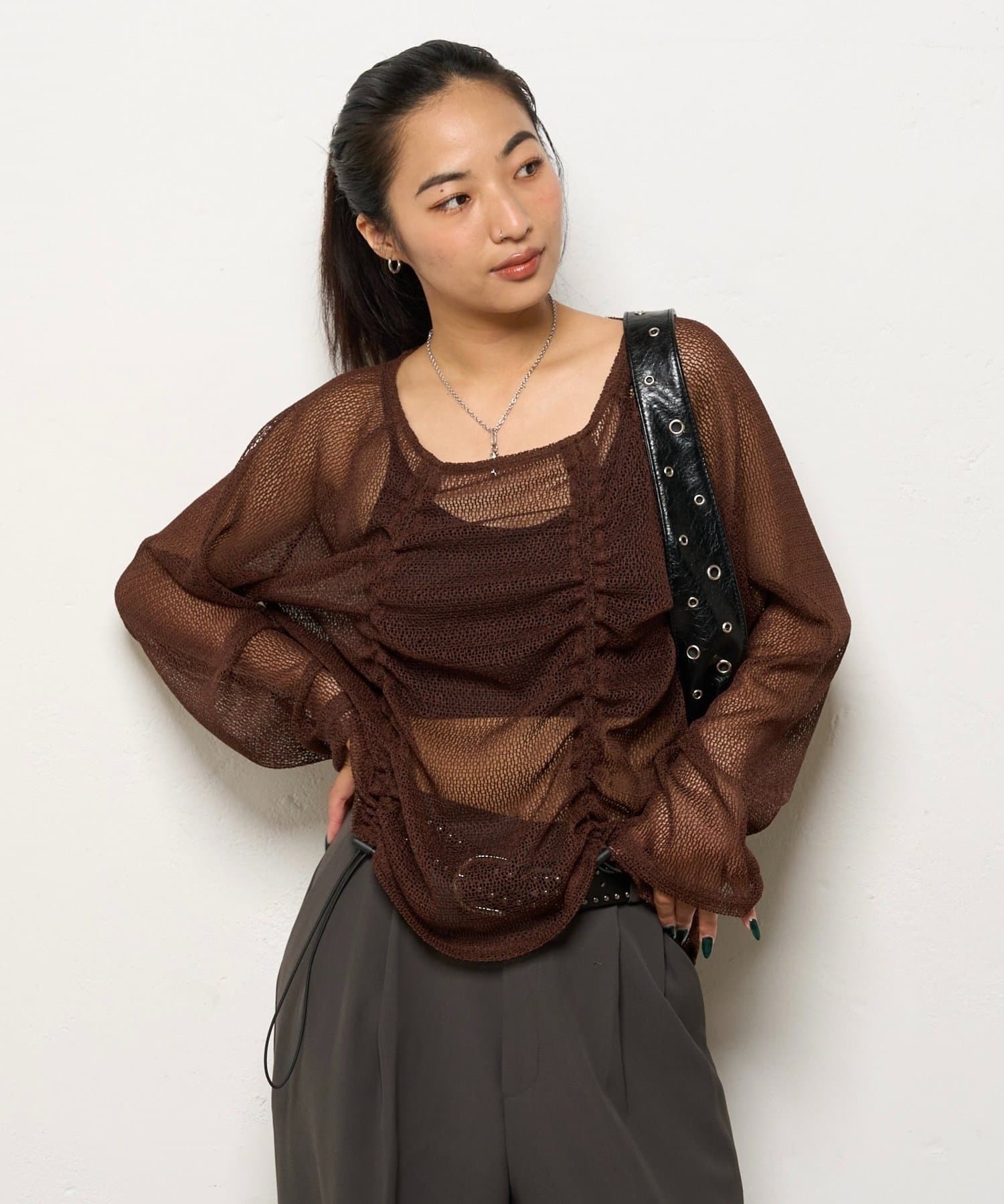 OUTLET(アウトレット) 【WHO'S WHO gallery】コードデザインニットソートップス