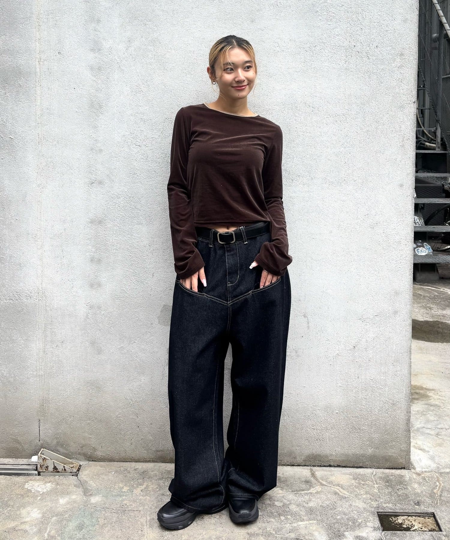 OUTLET(アウトレット) 【WHO'S WHO gallery】ベロアリンガートップス