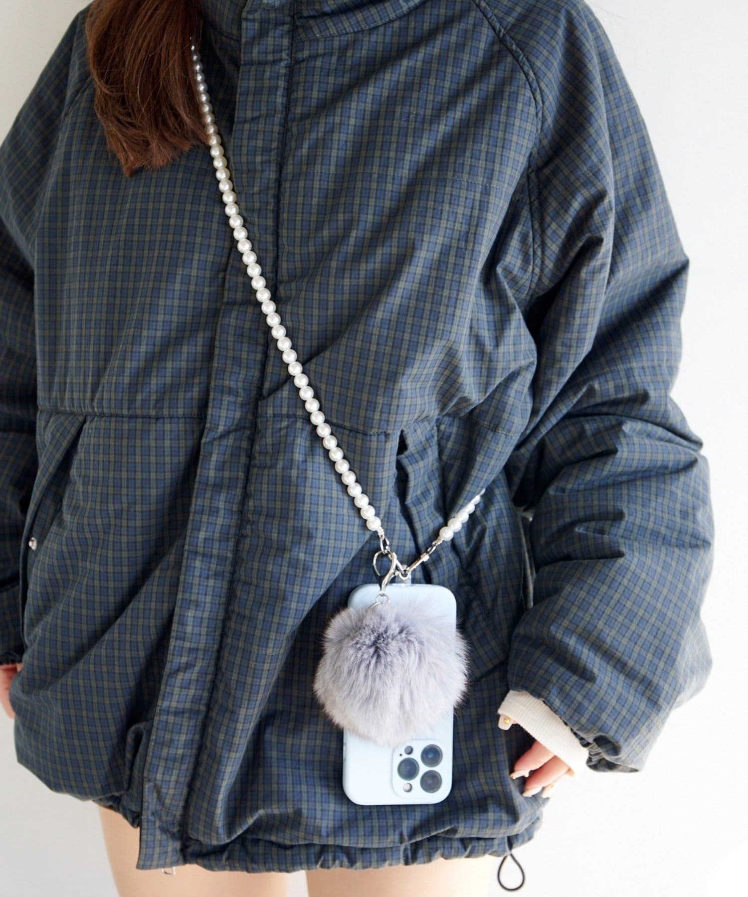 OUTLET(アウトレット) 【Kastane】ファーチャーム&パールショルダーSET