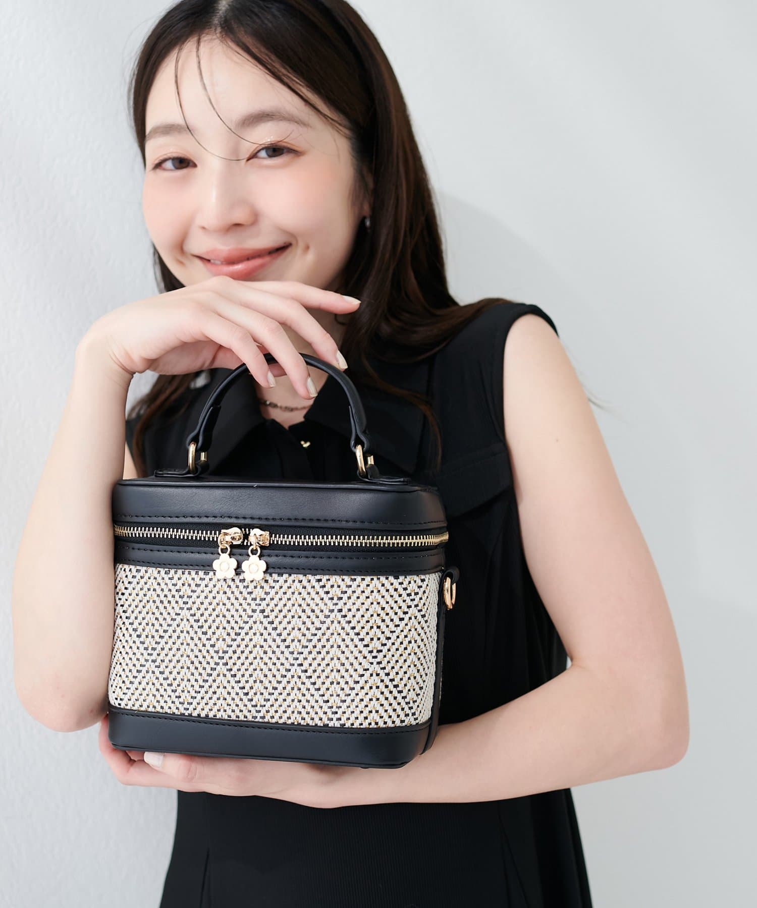 natural couture(ナチュラルクチュール) 〈MARY QUANTコラボ〉チャーム付きバニティバッグ