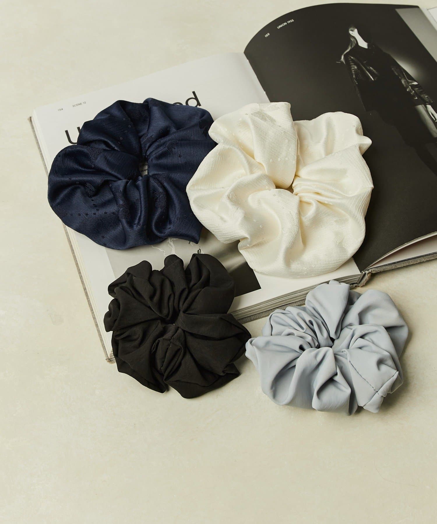 Lattice(ラティス) カラーナイロンシュシュ