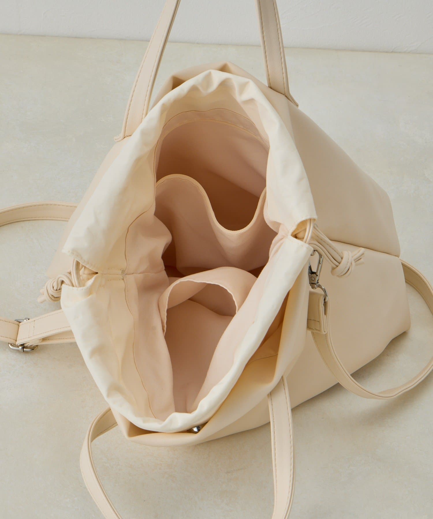 Lattice(ラティス) 巾着ショルダーバッグ