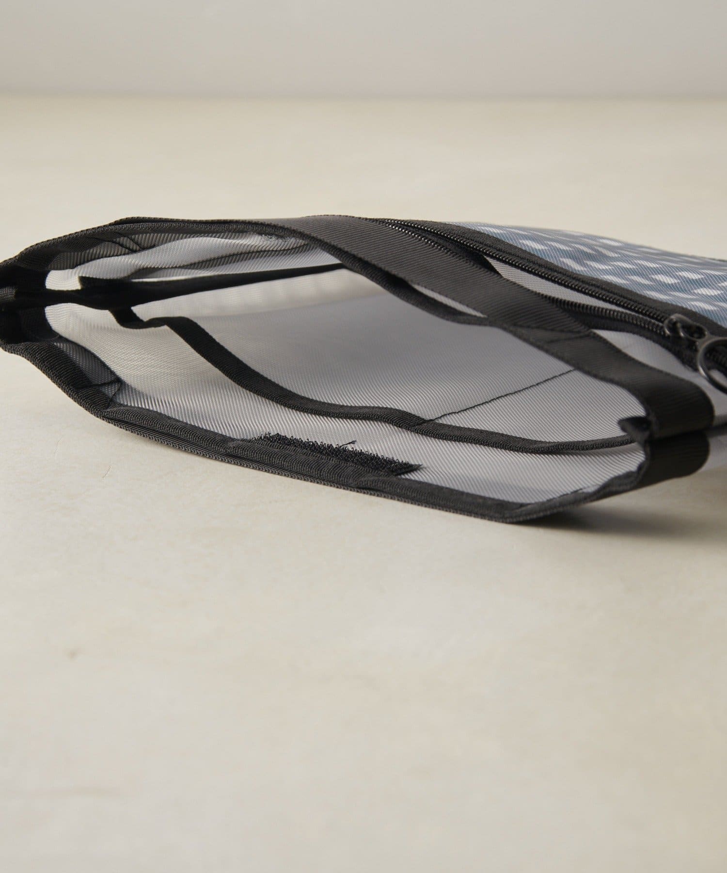 Lattice(ラティス) 【1/19 11:00~予約発売開始】チェックメッシュバッグインバッグ(横型)