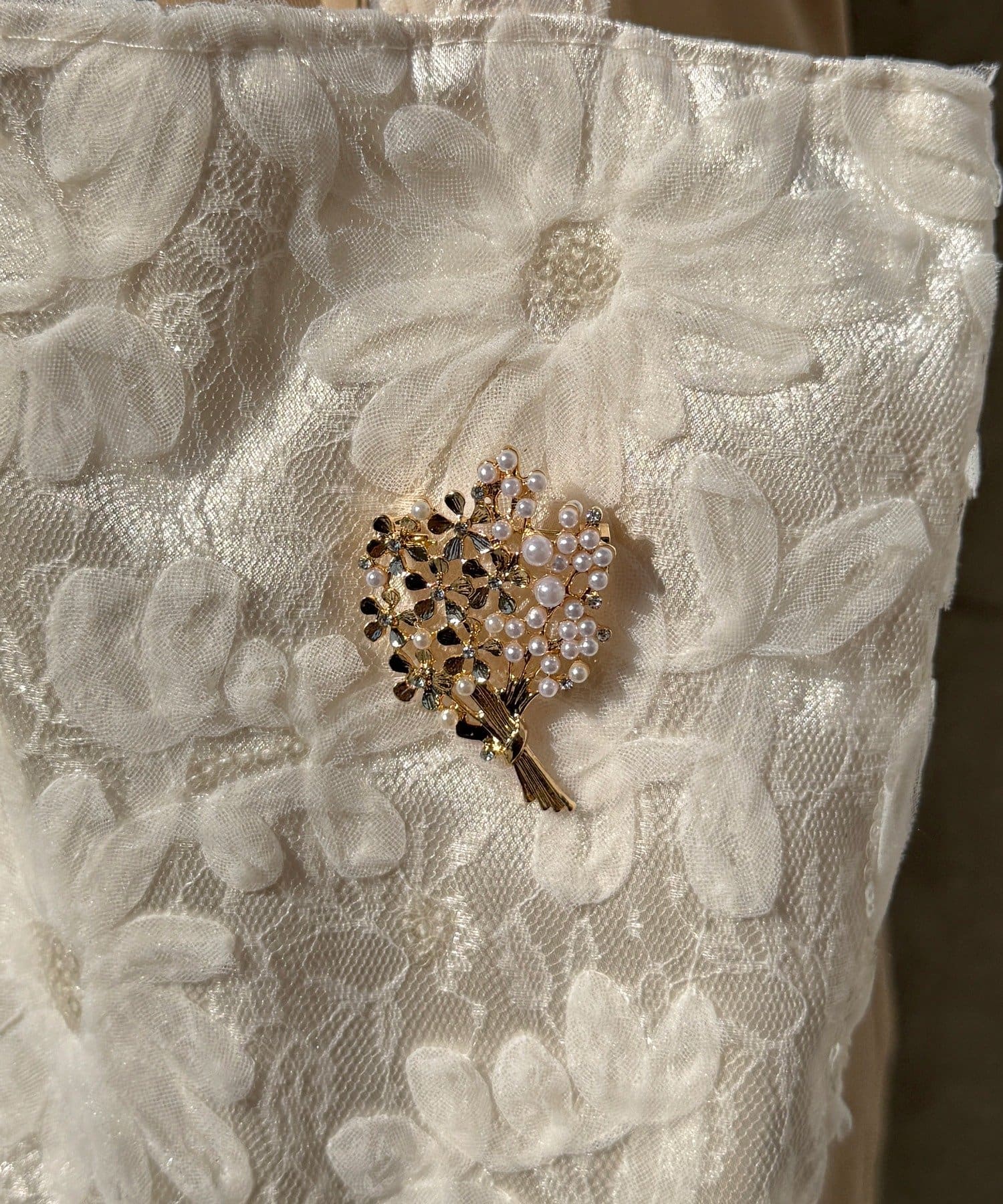 Lattice(ラティス) 【オケージョン】パールフラワーブローチ