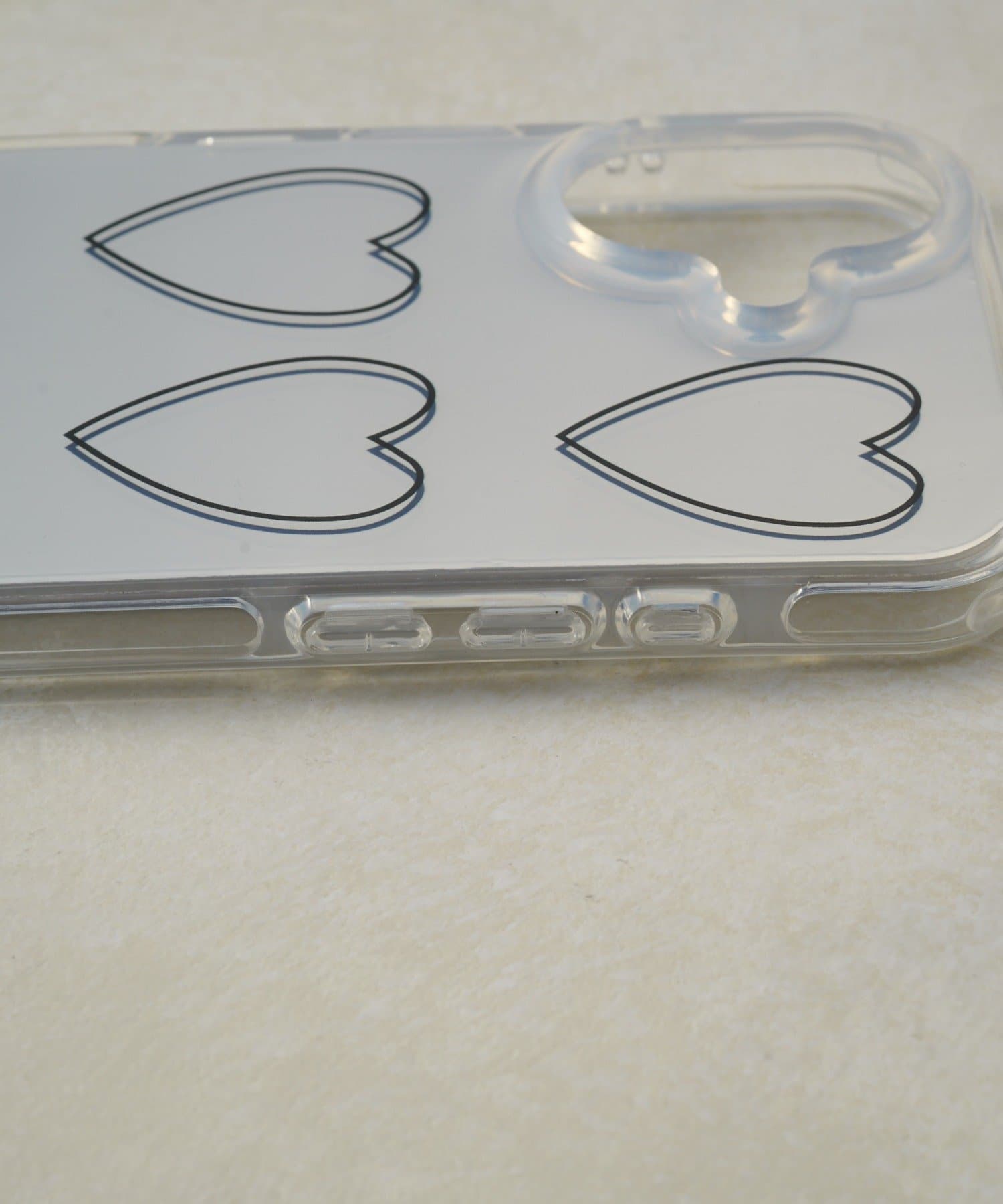 Lattice(ラティス) シルバーハートスマホケース(iPhone16)