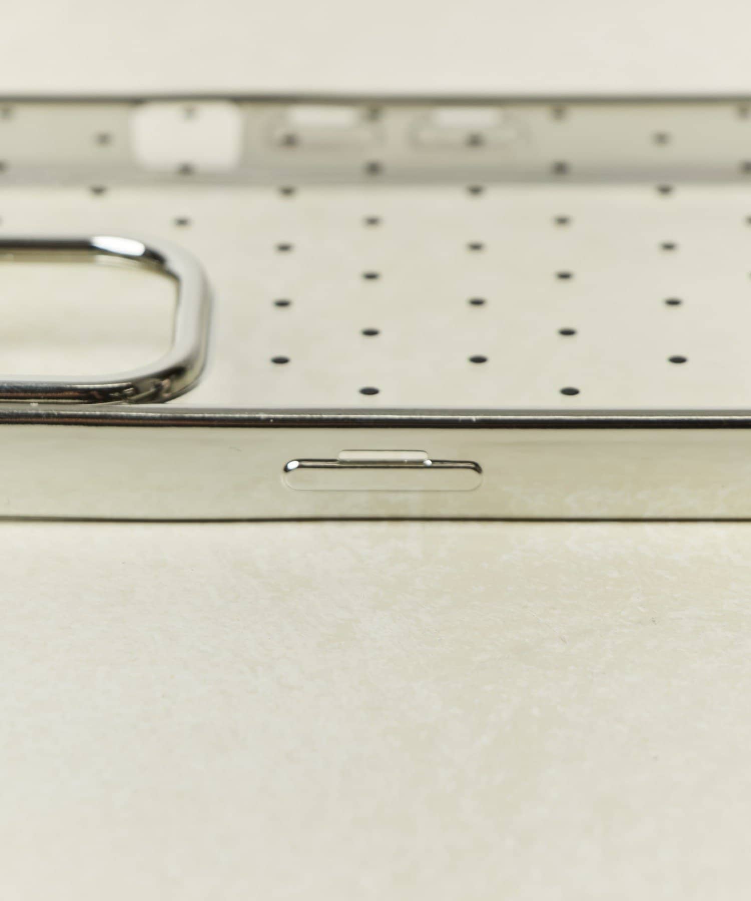 Lattice(ラティス) クリアドットスマホケース(iPhone13/14)