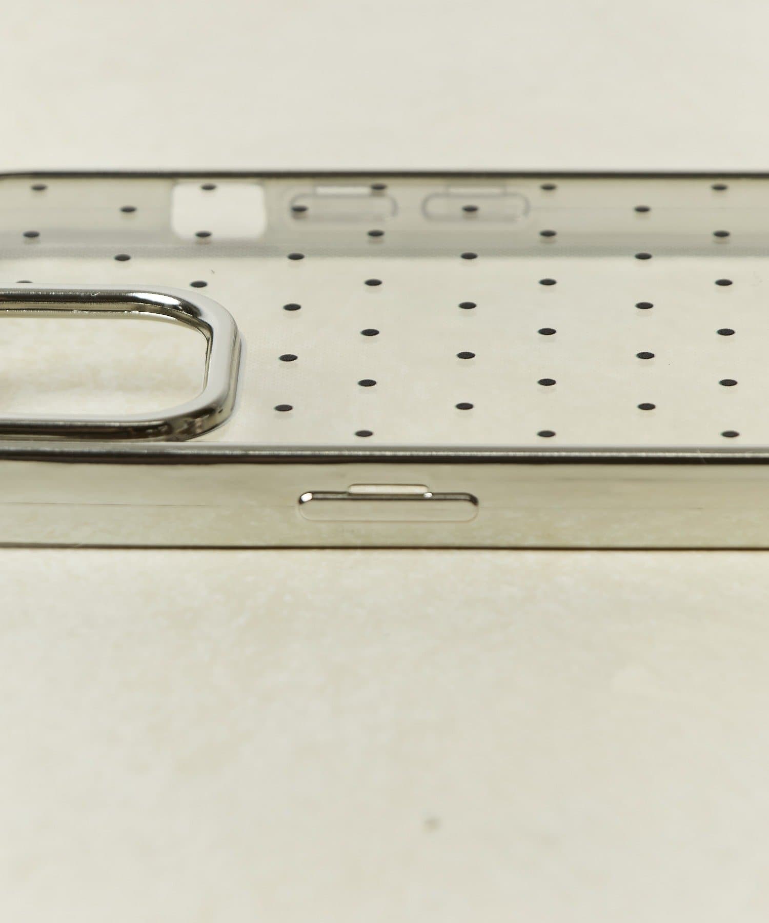 Lattice(ラティス) クリアドットスマホケース(iPhone15)