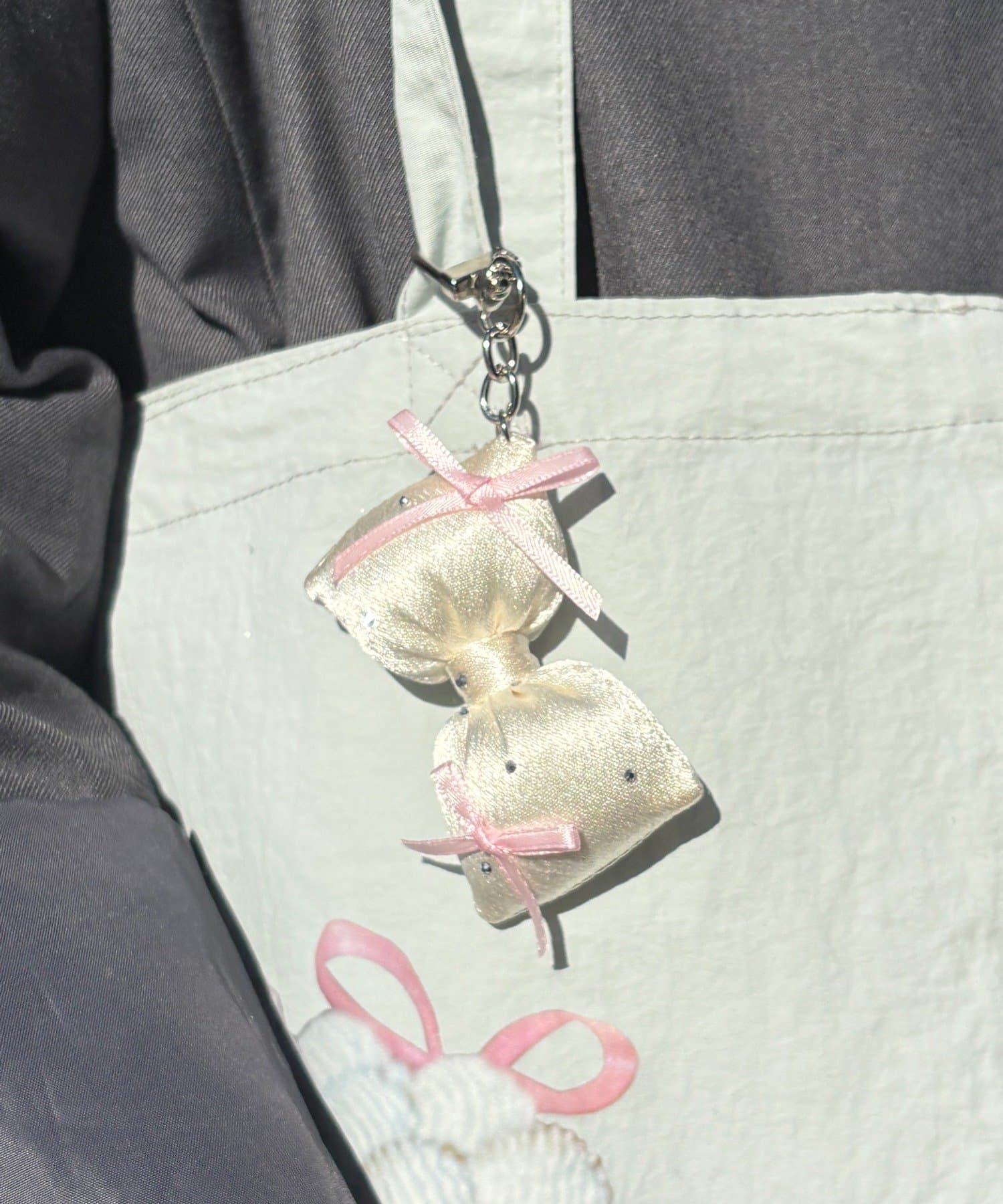 Lattice(ラティス) リボンクッションチャーム