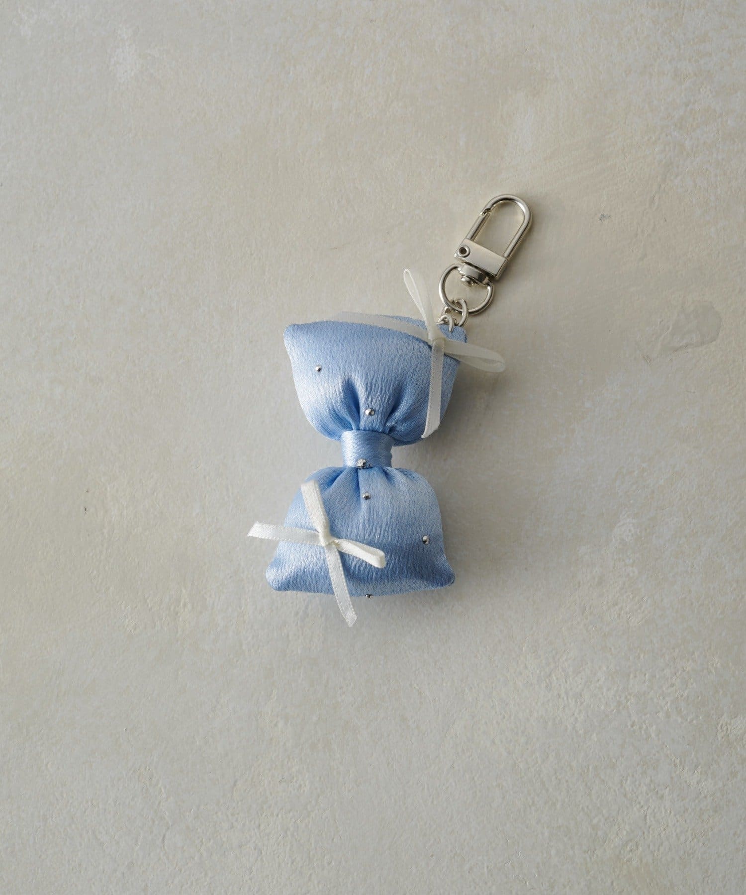 Lattice(ラティス) リボンクッションチャーム