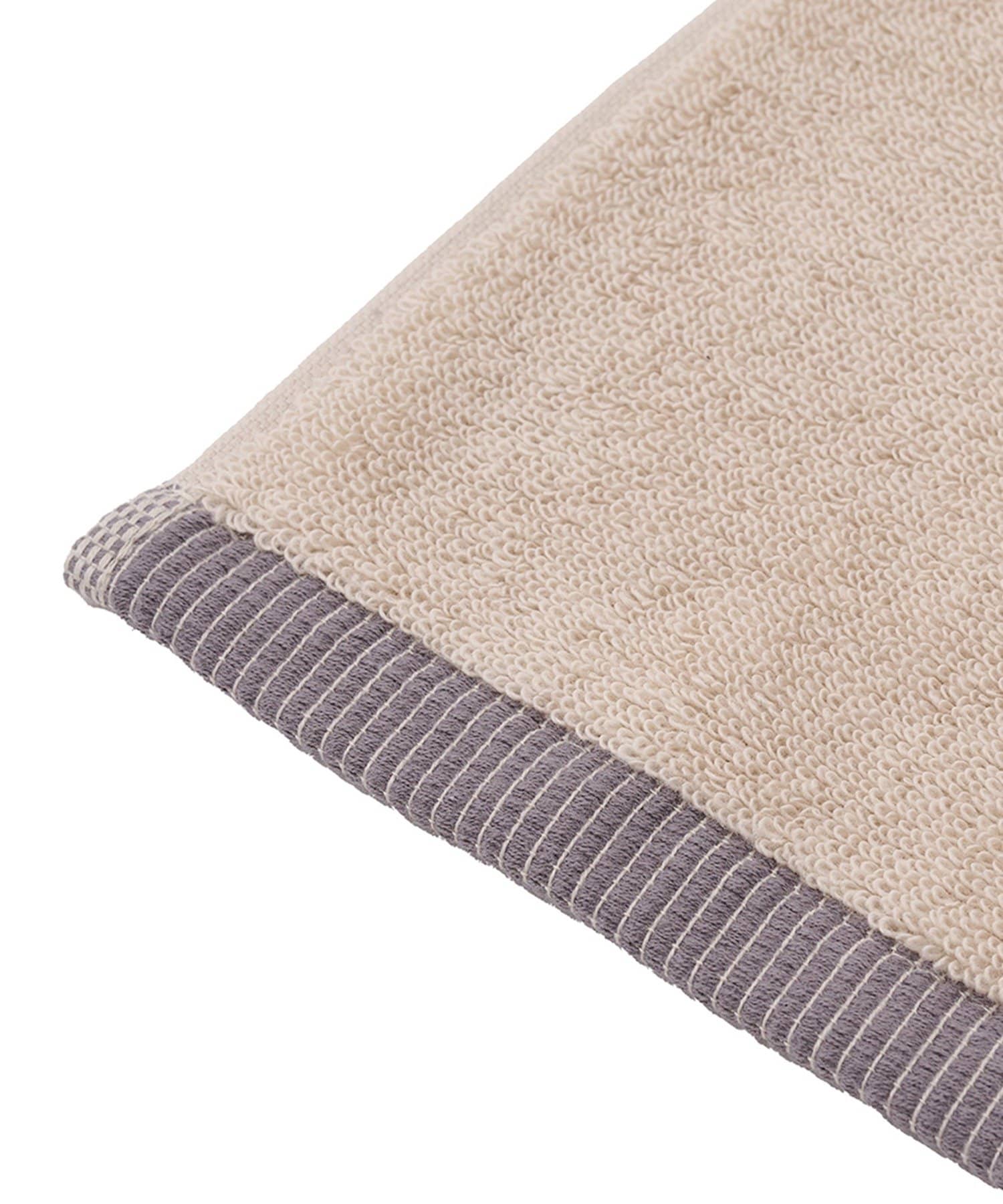 3COINS(スリーコインズ) バンブーコットンハンドタオル：25×25cm