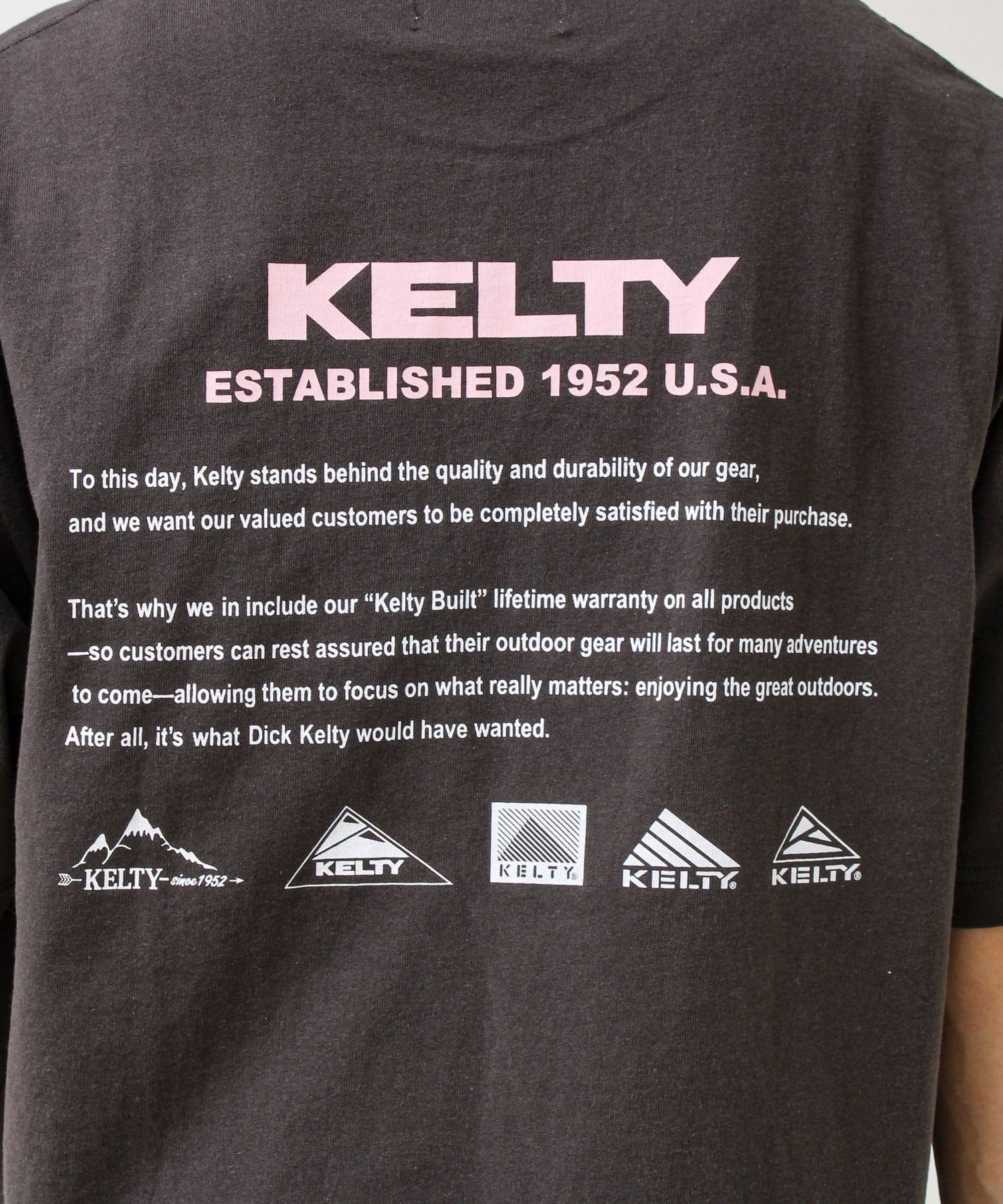 FREDY & GLOSTER(フレディ アンド グロスター) 【KELTY×GLOSTER】別注 バックヒストリーロゴT