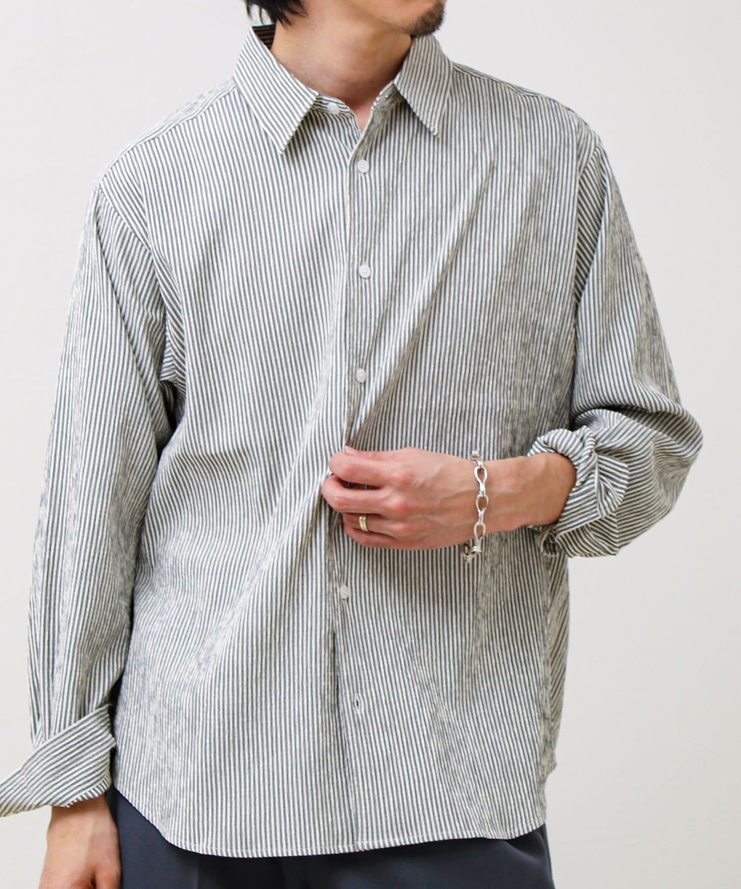 FREDY & GLOSTER(フレディ アンド グロスター) 【清涼感のある表情】ストライプレギュラーカラーシャツ