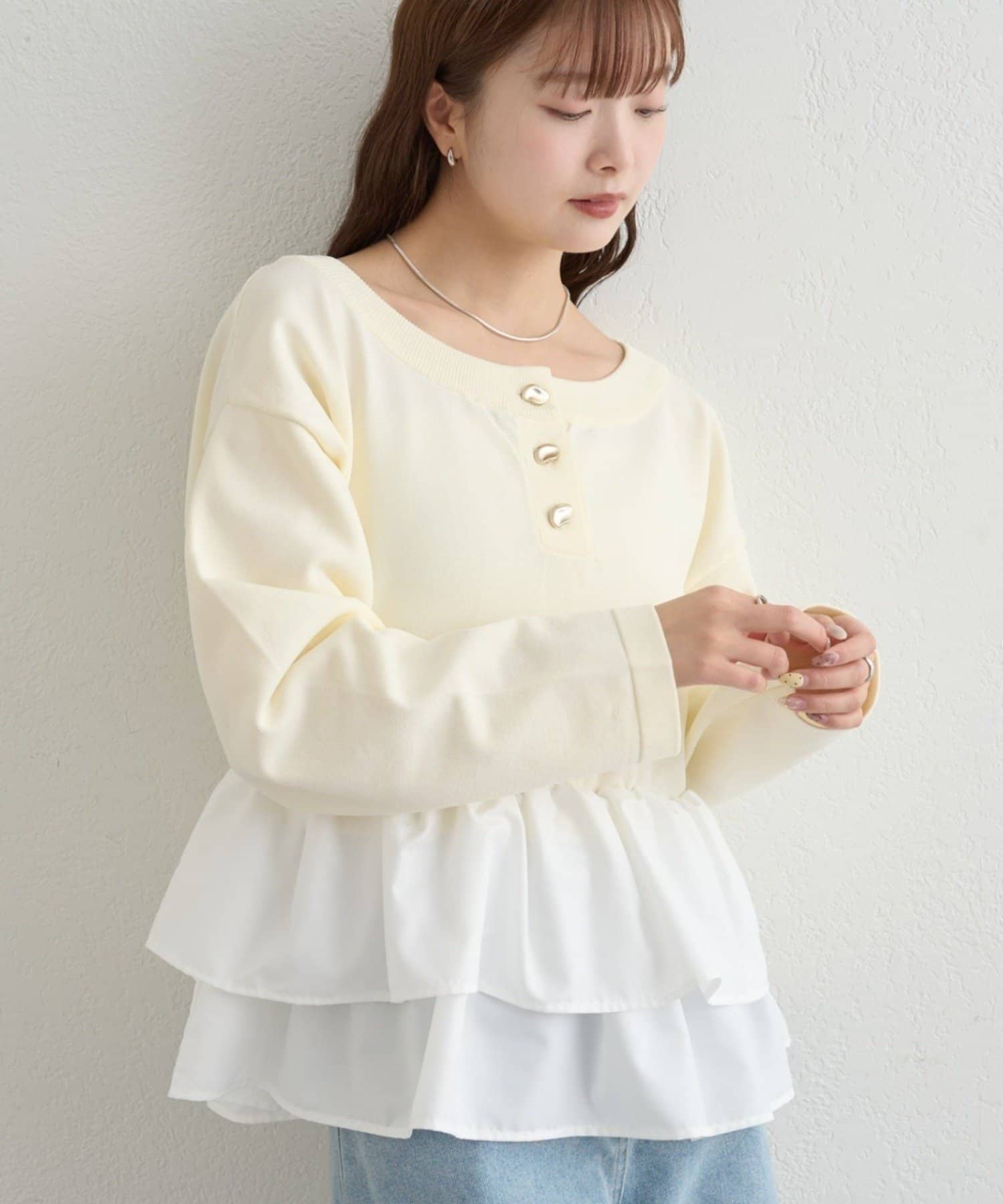 mystic(ミスティック) ペプラムヘンリーニット